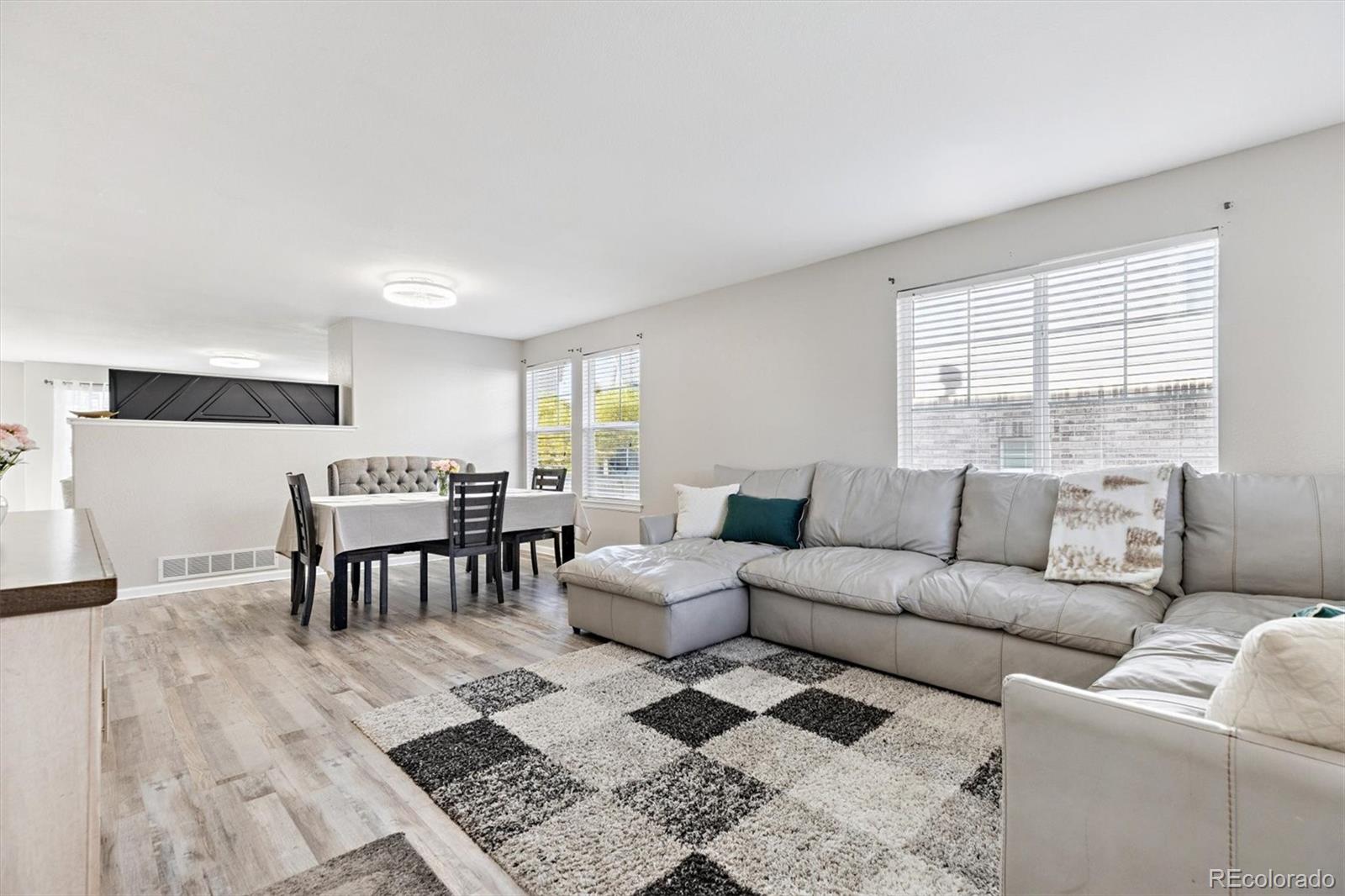 MLS Image #2 for 19504 e arkansas avenue,aurora, Colorado