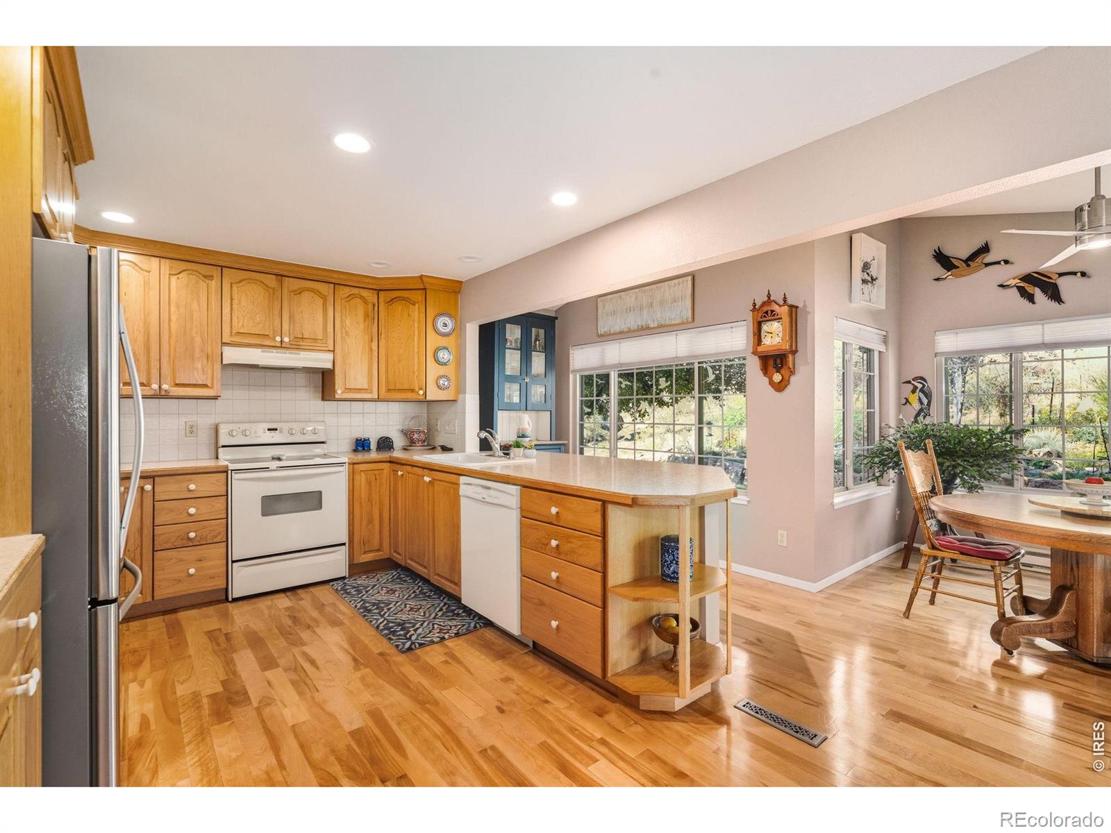 MLS Image #7 for 2301  juniper lane,loveland, Colorado