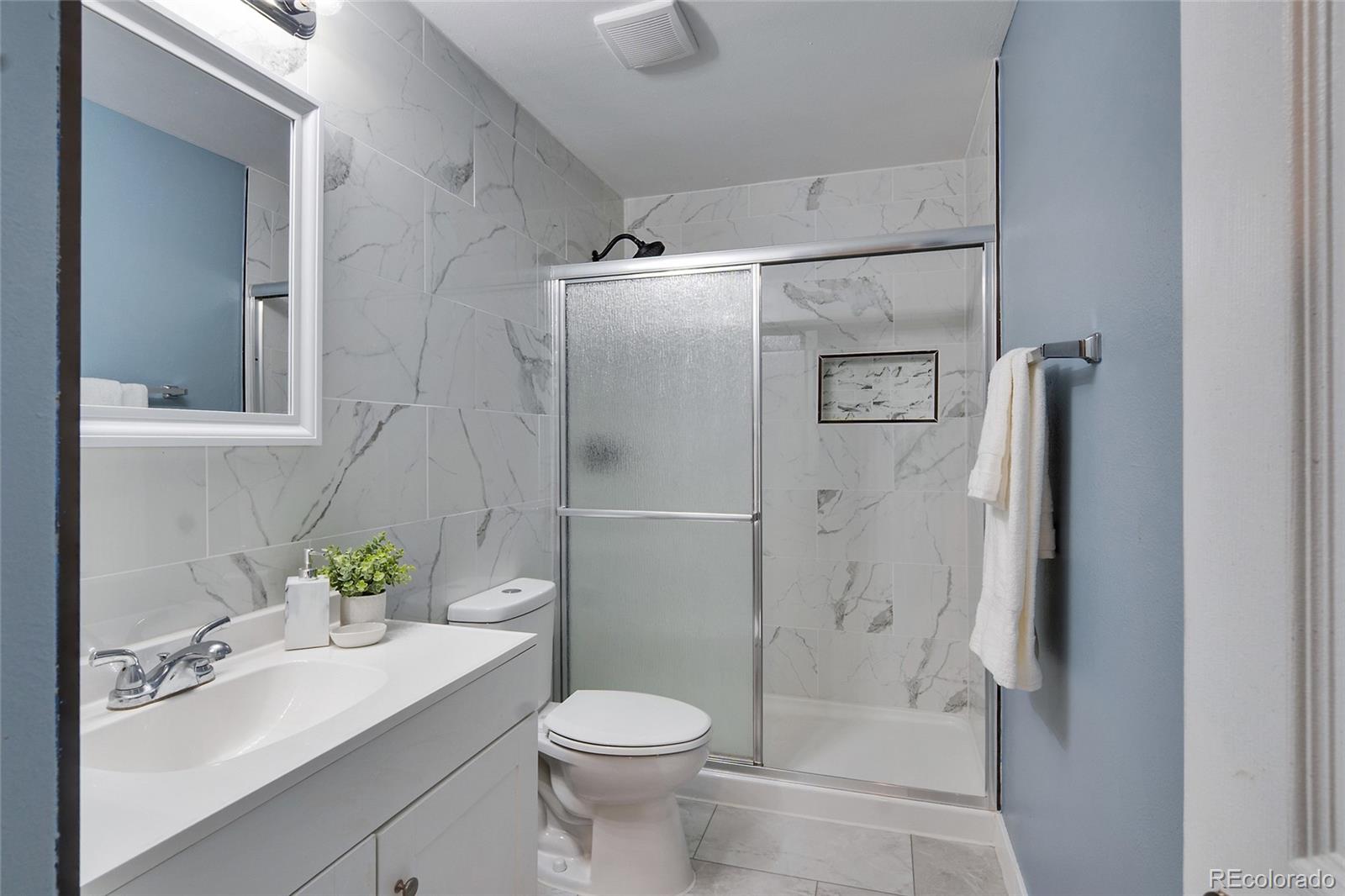 MLS Image #13 for 4234 s bahama street,aurora, Colorado