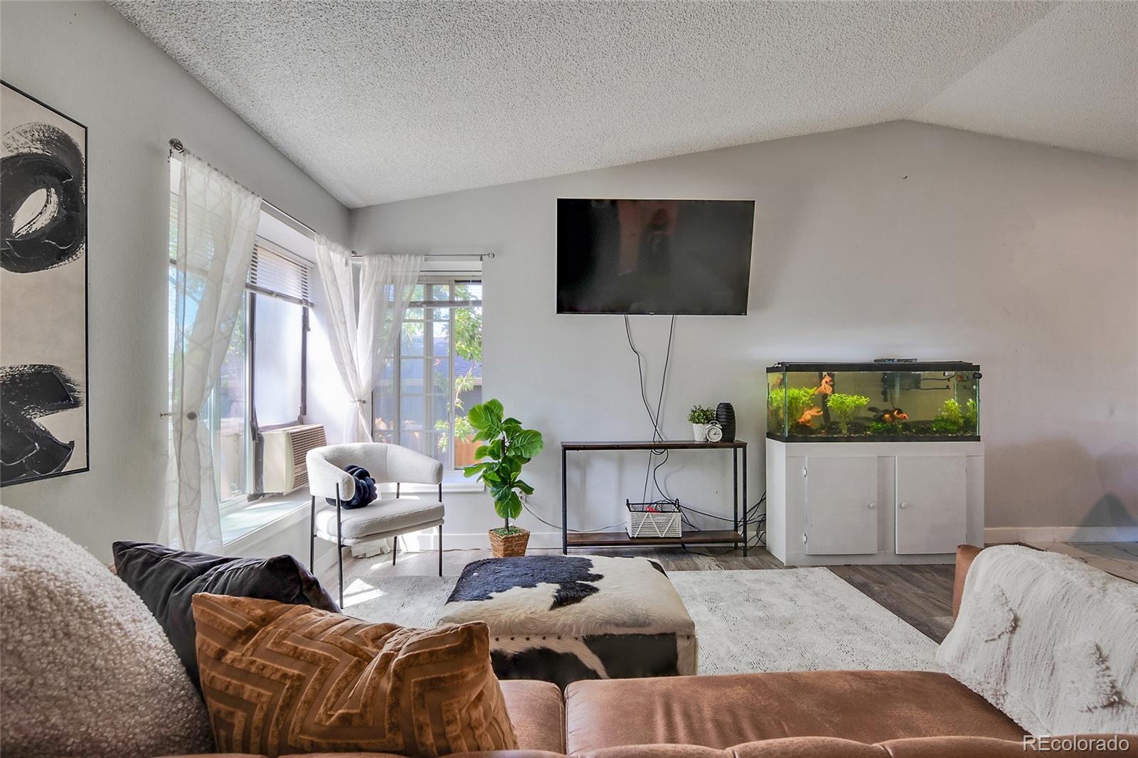 MLS Image #2 for 4234 s bahama street,aurora, Colorado