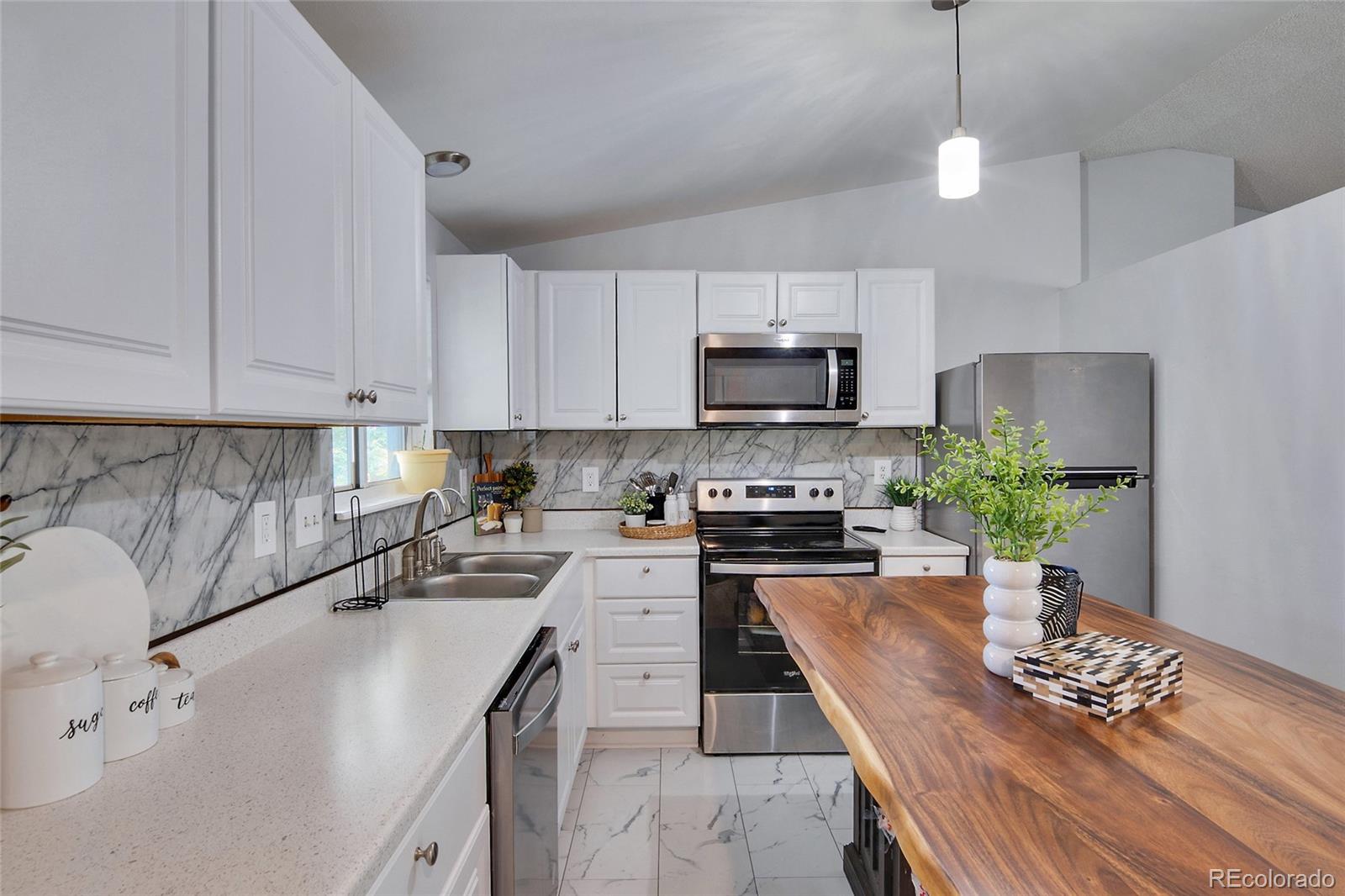 MLS Image #4 for 4234 s bahama street,aurora, Colorado