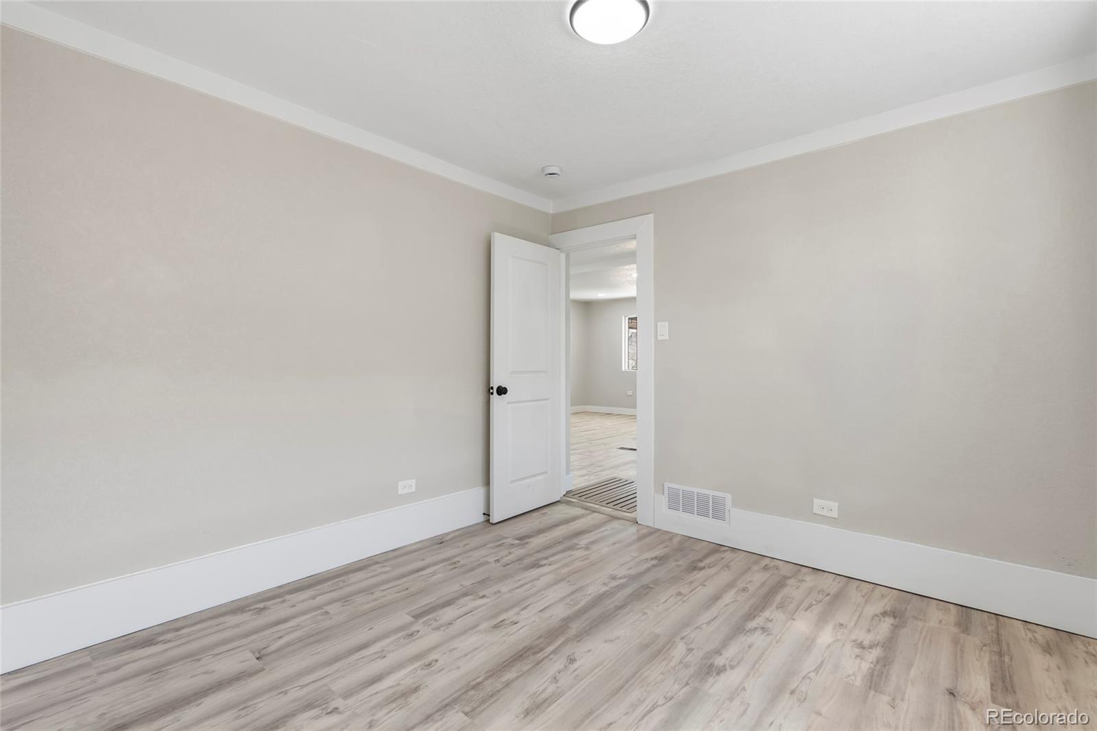 MLS Image #14 for 4751  vine street,denver, Colorado