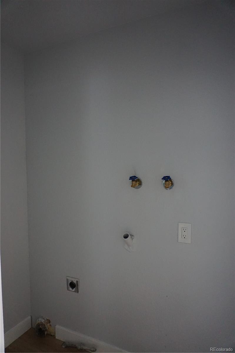 MLS Image #14 for 2693 w water avenue,denver, Colorado