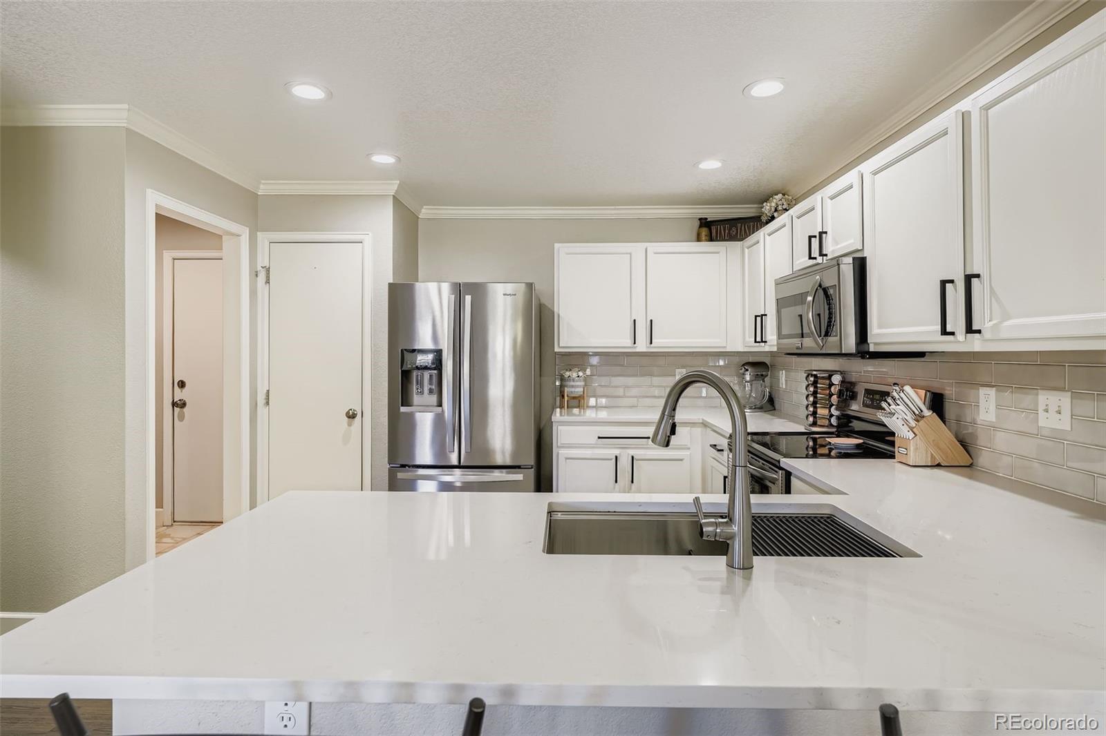 MLS Image #5 for 9551  elk mountain circle,littleton, Colorado