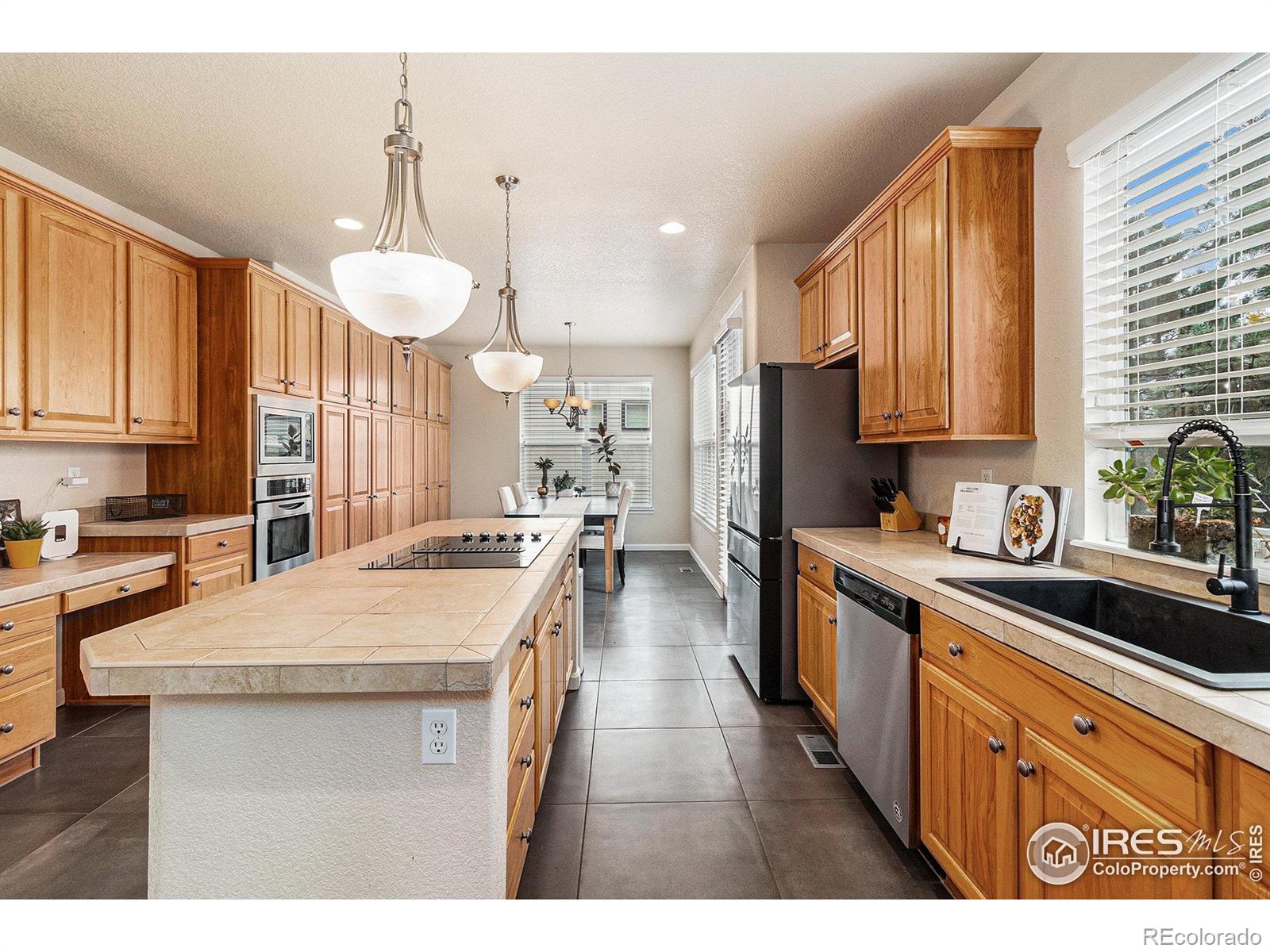 MLS Image #8 for 13314 w 86th drive,arvada, Colorado