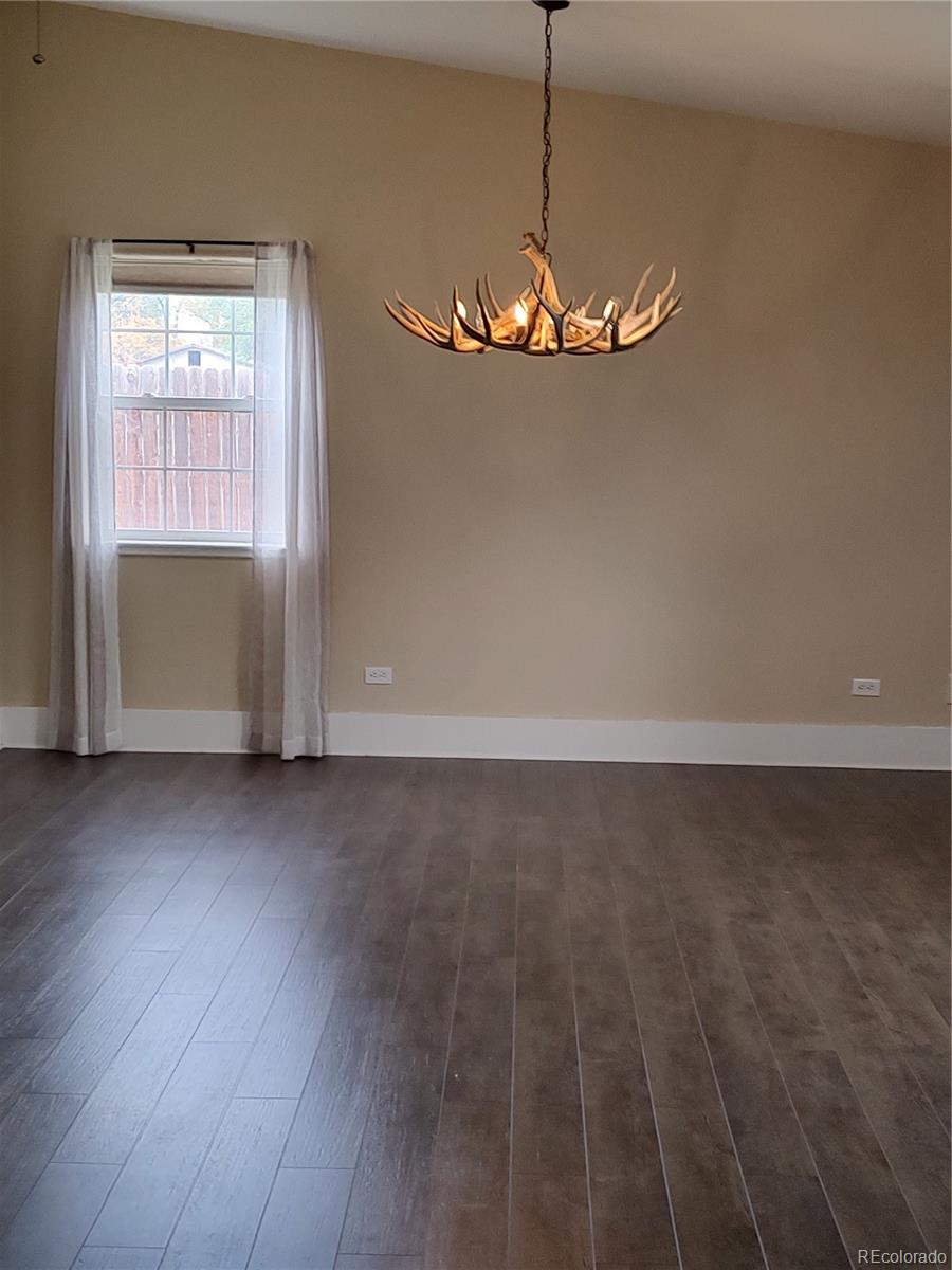 MLS Image #6 for 685  4th street,sanford, Colorado