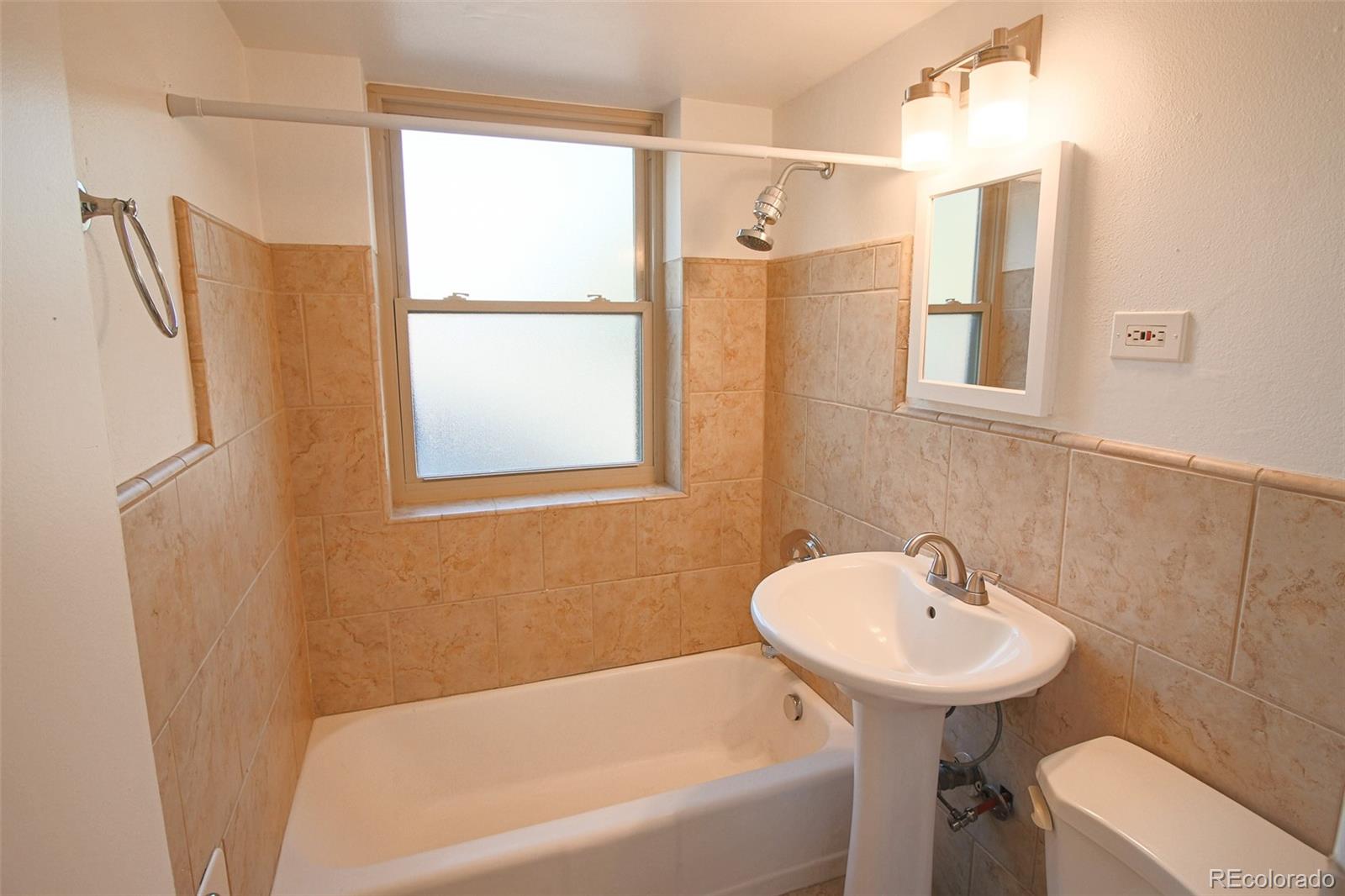 MLS Image #12 for 2100 n franklin street 12,denver, Colorado