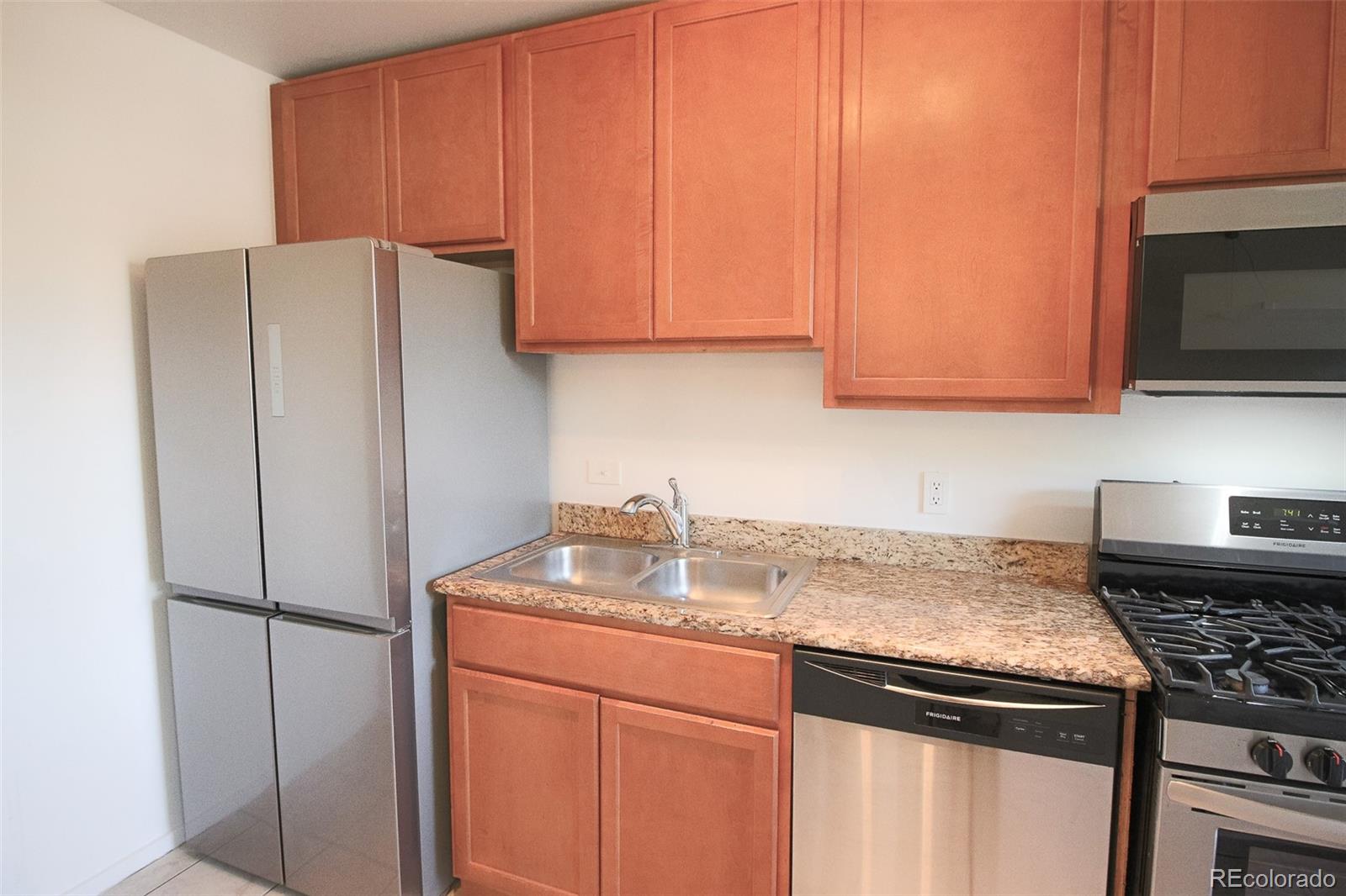 MLS Image #5 for 2100 n franklin street 12,denver, Colorado