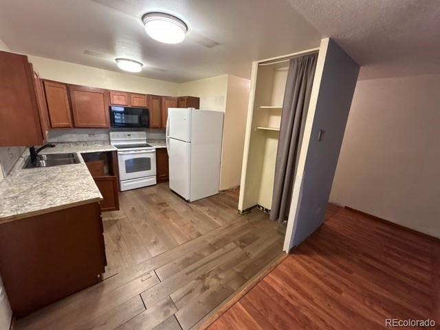 MLS Image #9 for 610 s clinton street 8b,denver, Colorado