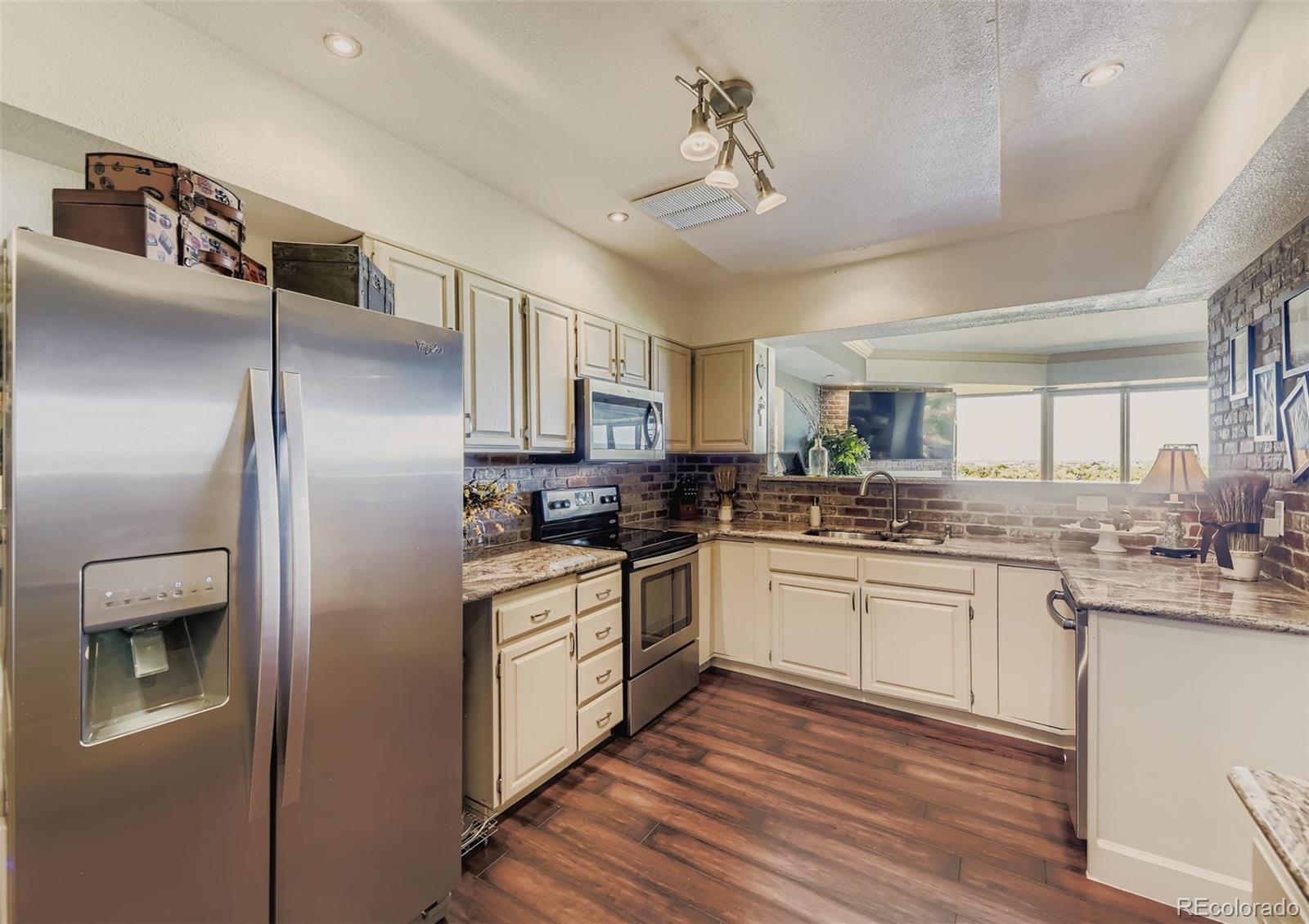 MLS Image #6 for 1900 e girard place 907,englewood, Colorado