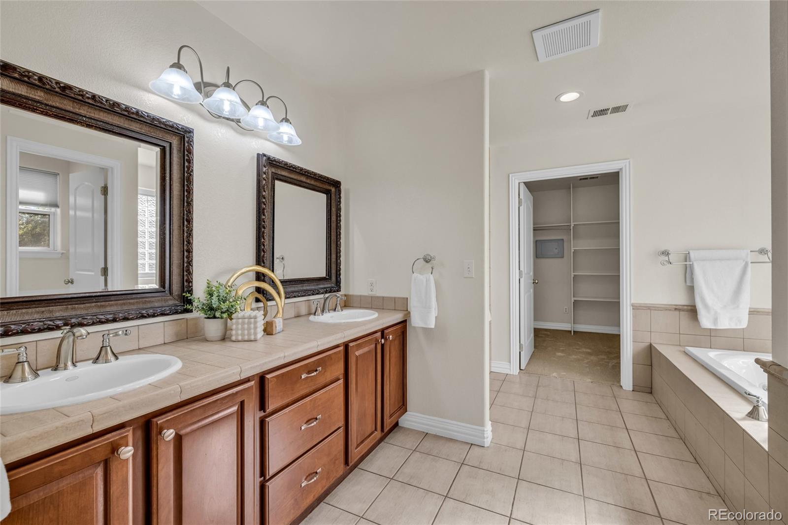 MLS Image #22 for 2580  hoyt street,lakewood, Colorado
