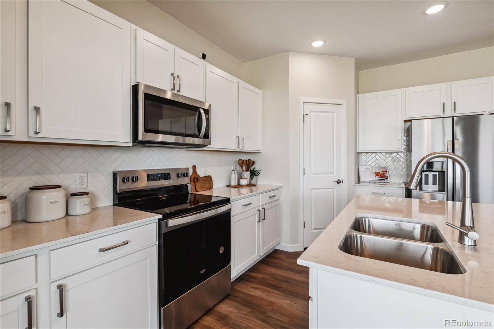 MLS Image #1 for 4234  gozzer ranch drive,elizabeth, Colorado