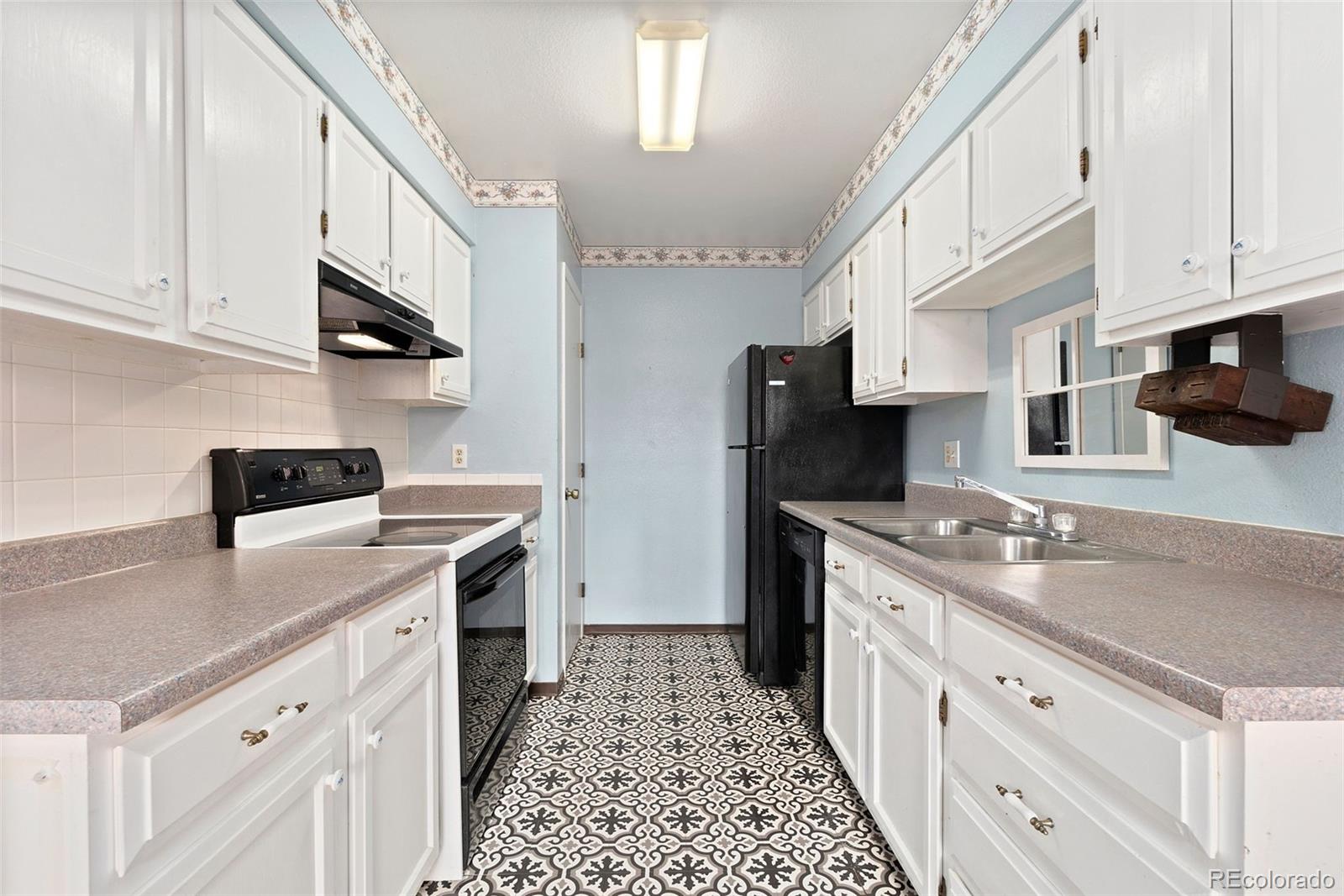 MLS Image #3 for 9787  orangewood drive ,thornton, Colorado