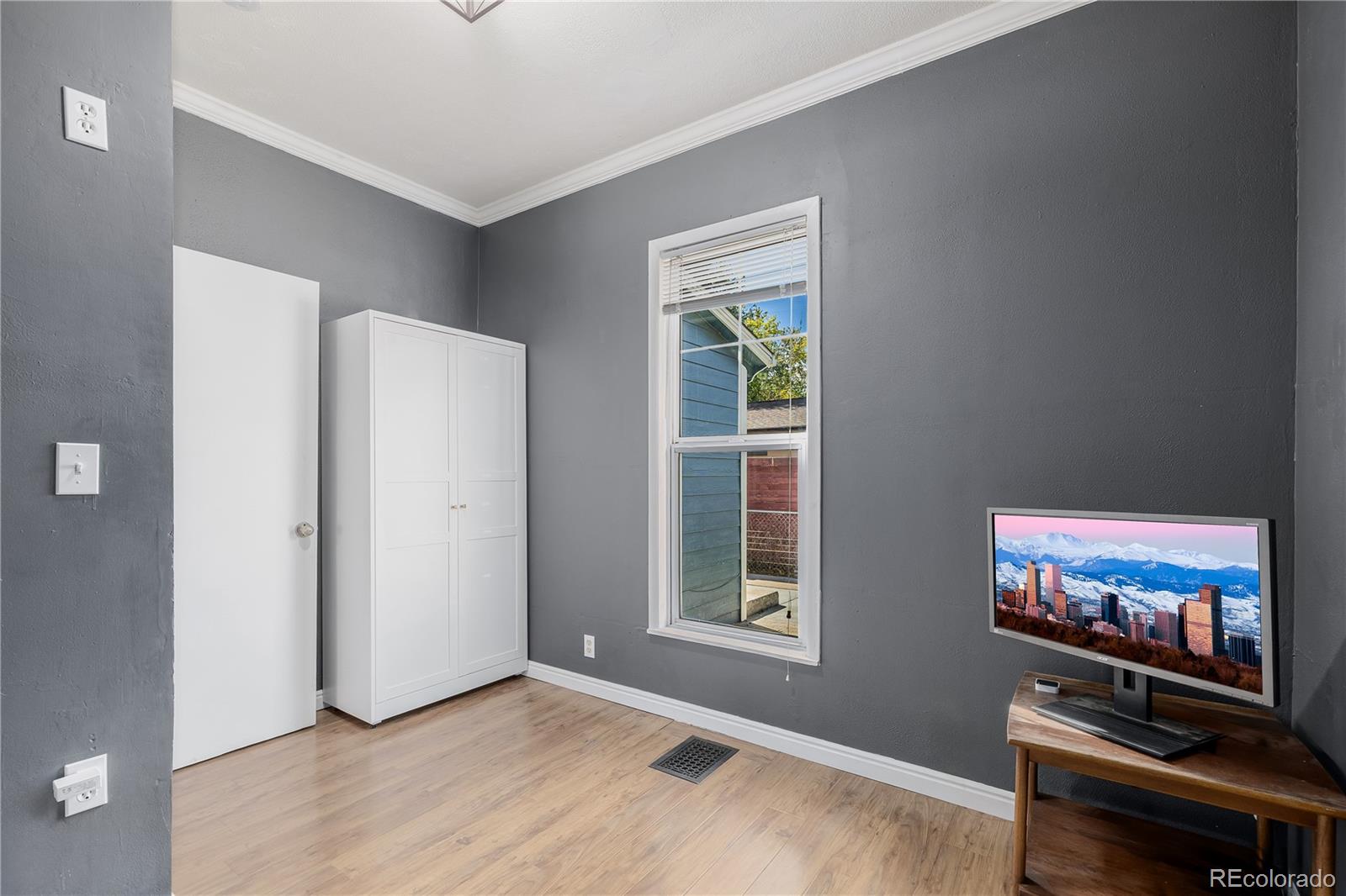 MLS Image #20 for 3300 w 2nd avenue,denver, Colorado