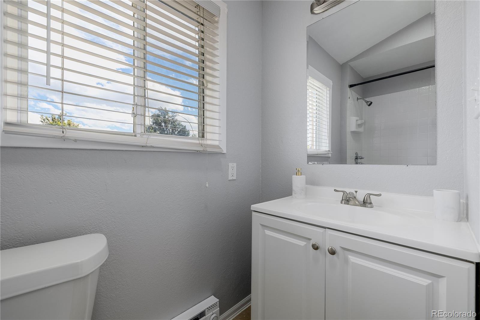 MLS Image #23 for 3300 w 2nd avenue,denver, Colorado