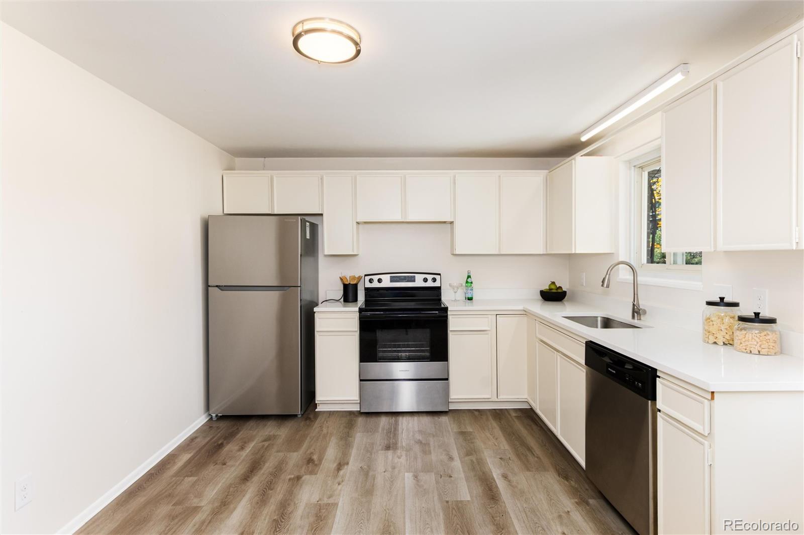 MLS Image #14 for 1157 s everett street,lakewood, Colorado