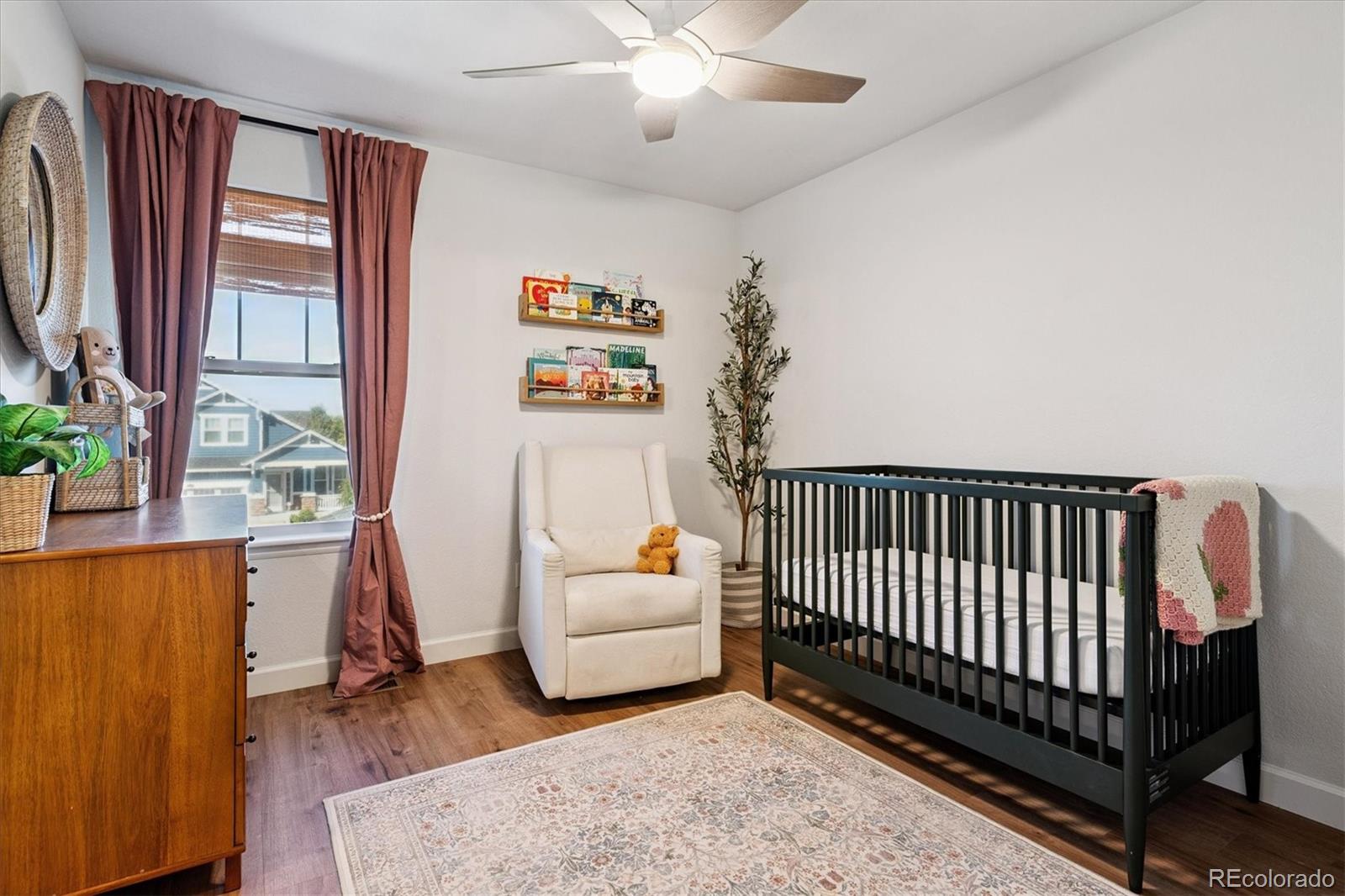 MLS Image #17 for 234 n millbrook court,aurora, Colorado