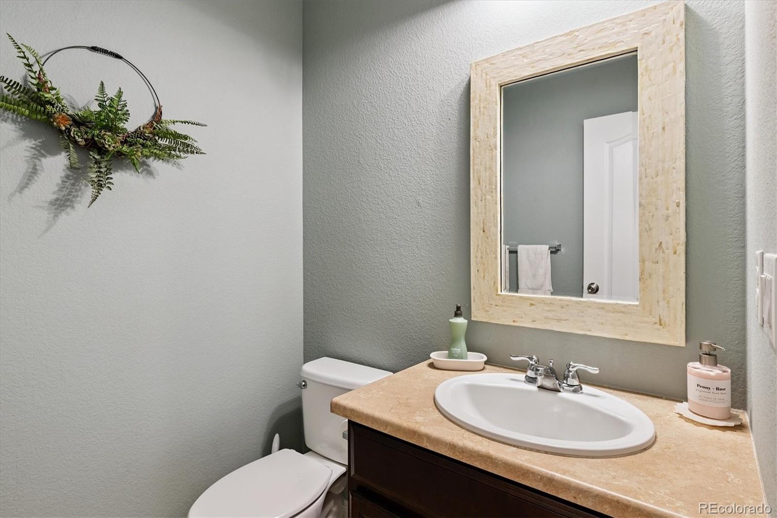 MLS Image #4 for 234 n millbrook court,aurora, Colorado