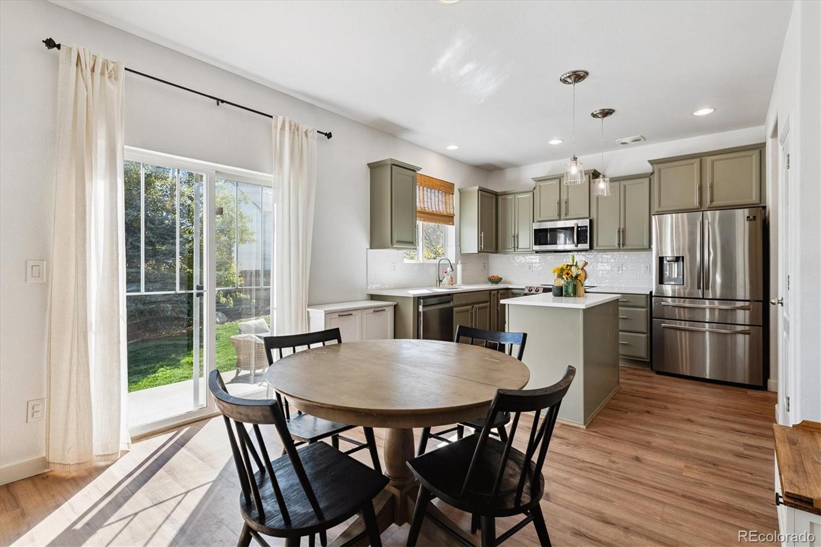 MLS Image #6 for 234 n millbrook court,aurora, Colorado