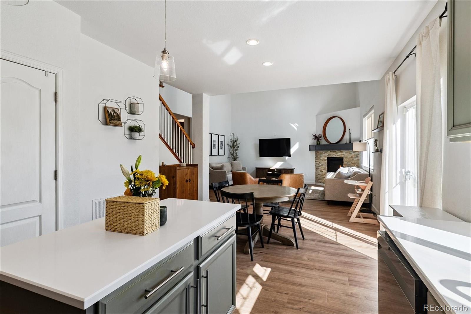 MLS Image #8 for 234 n millbrook court,aurora, Colorado