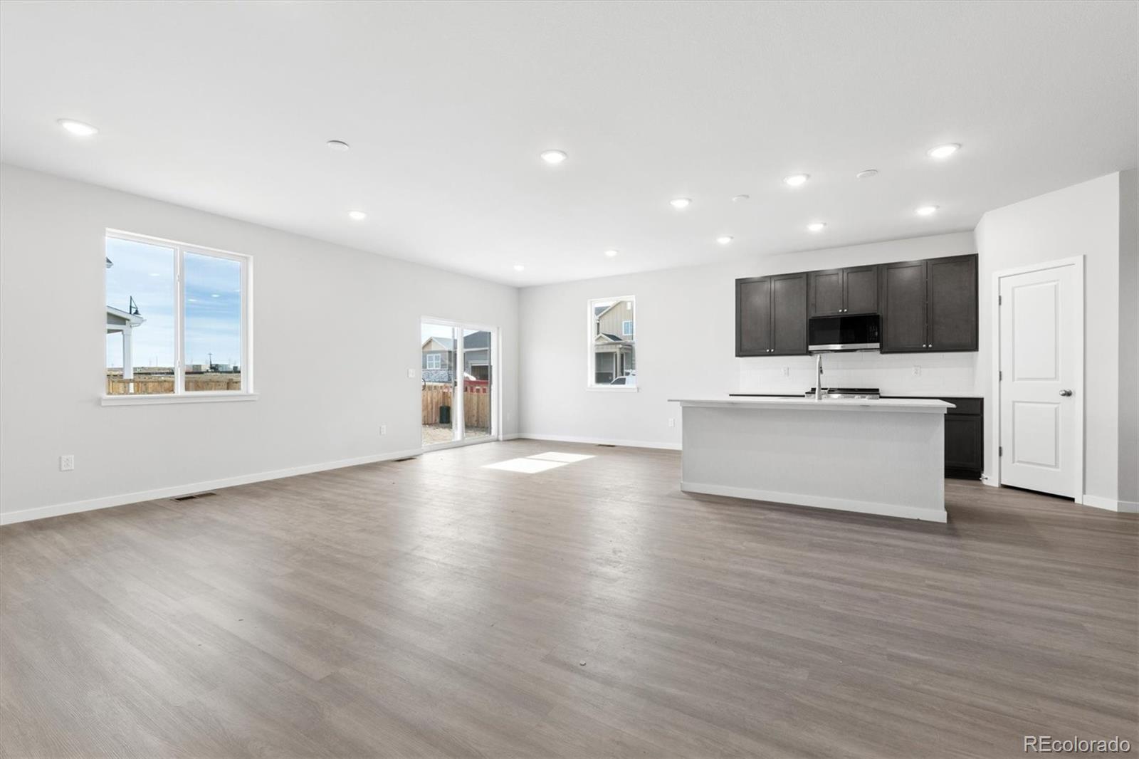 MLS Image #6 for 3702  sandreed street,dacono, Colorado