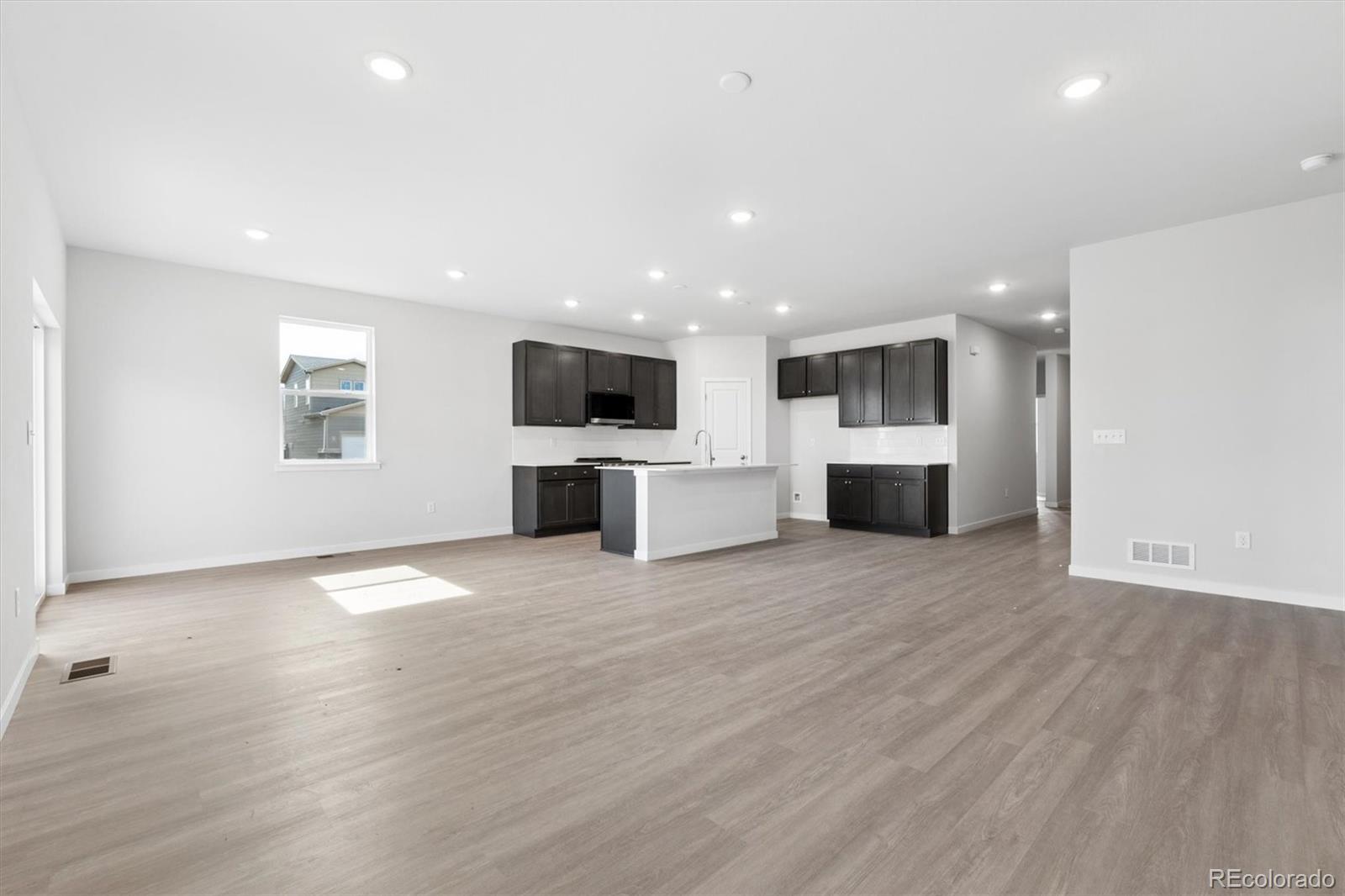 MLS Image #8 for 3702  sandreed street,dacono, Colorado
