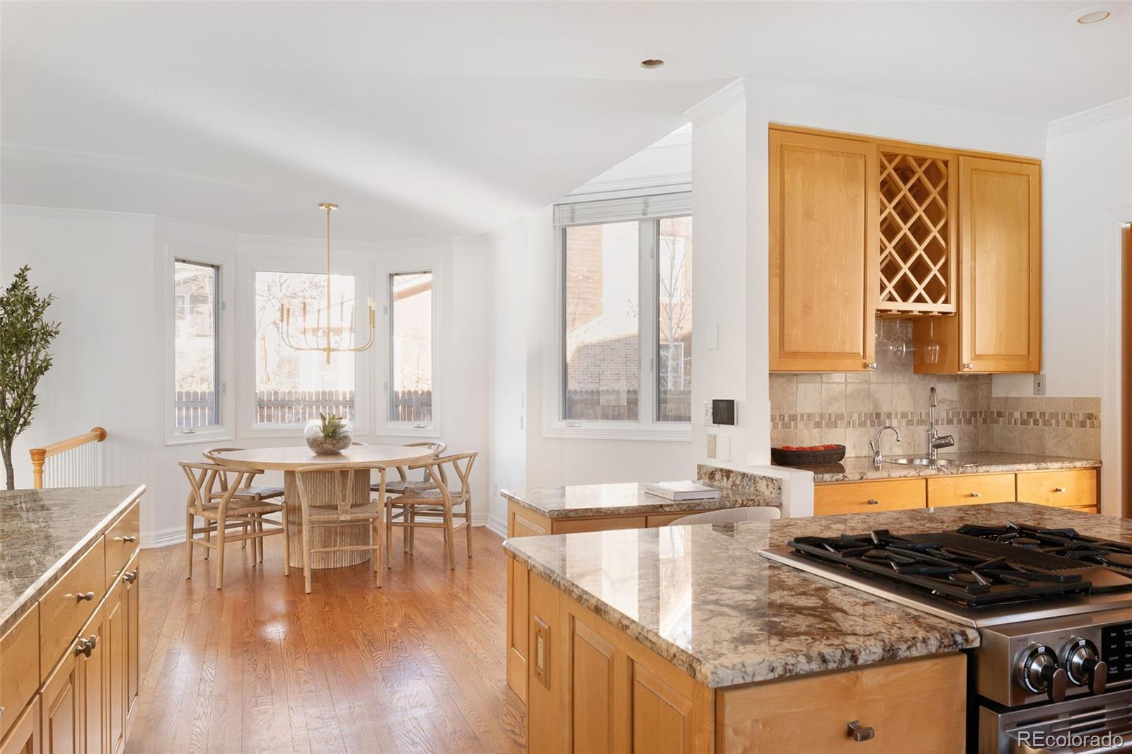 MLS Image #13 for 2435 s fillmore street,denver, Colorado