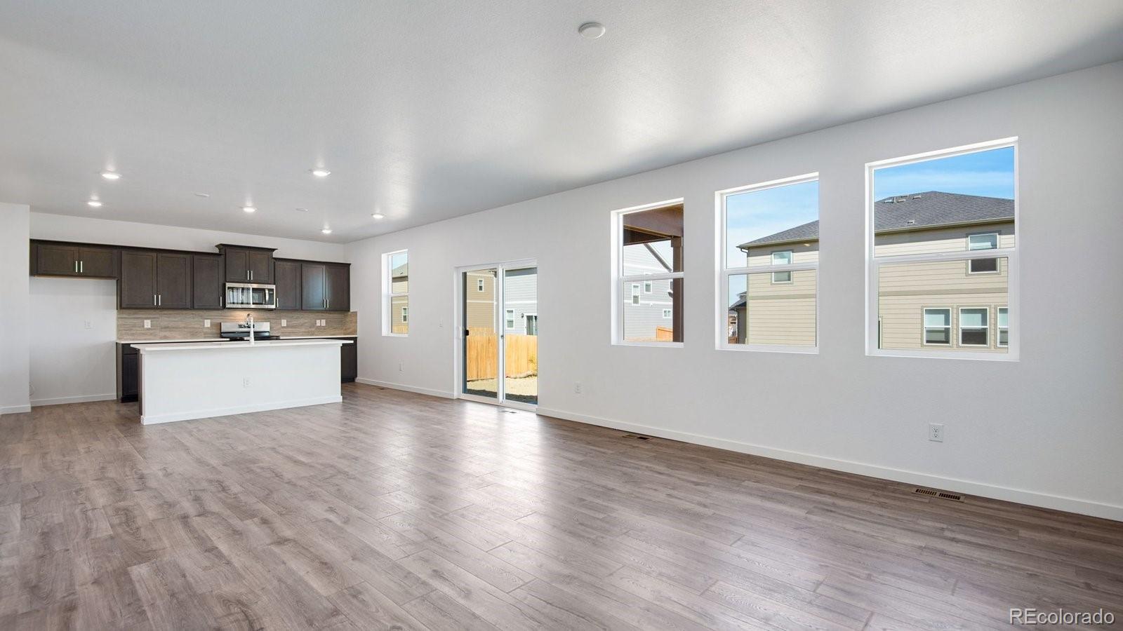 MLS Image #10 for 13460  valentia street,thornton, Colorado