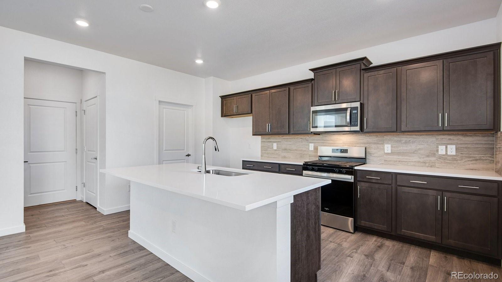 MLS Image #18 for 13460  valentia street,thornton, Colorado