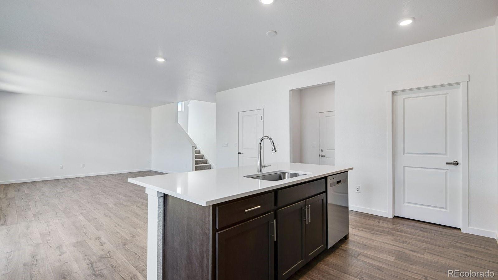 MLS Image #19 for 13460  valentia street,thornton, Colorado