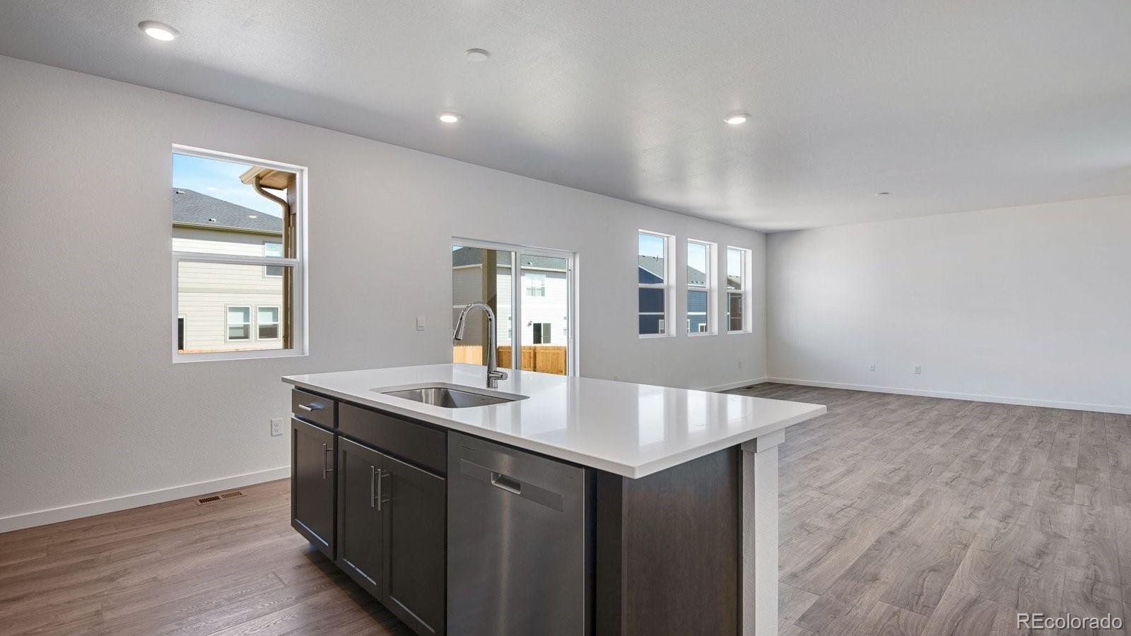 MLS Image #20 for 13460  valentia street,thornton, Colorado