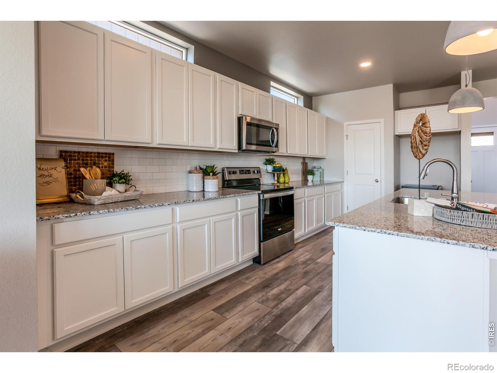 MLS Image #10 for 764  trumpet court,windsor, Colorado
