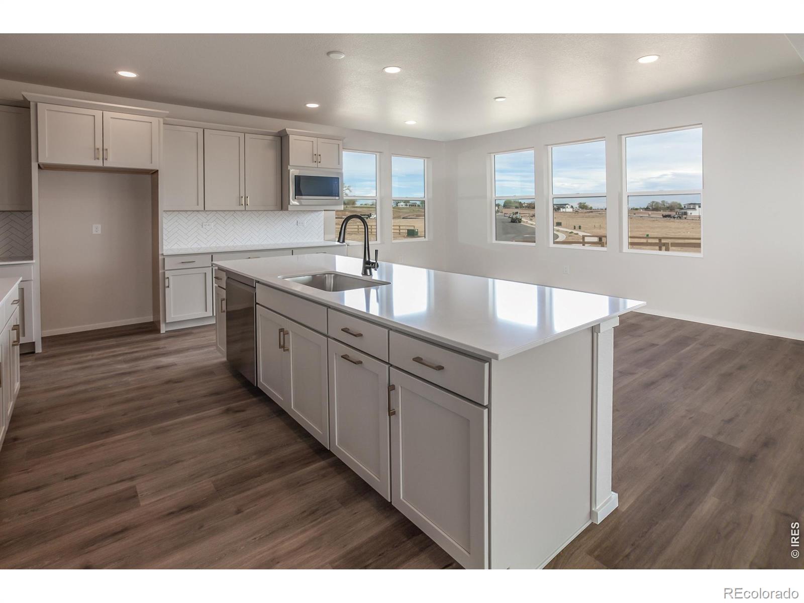 MLS Image #15 for 804  chatter road,windsor, Colorado