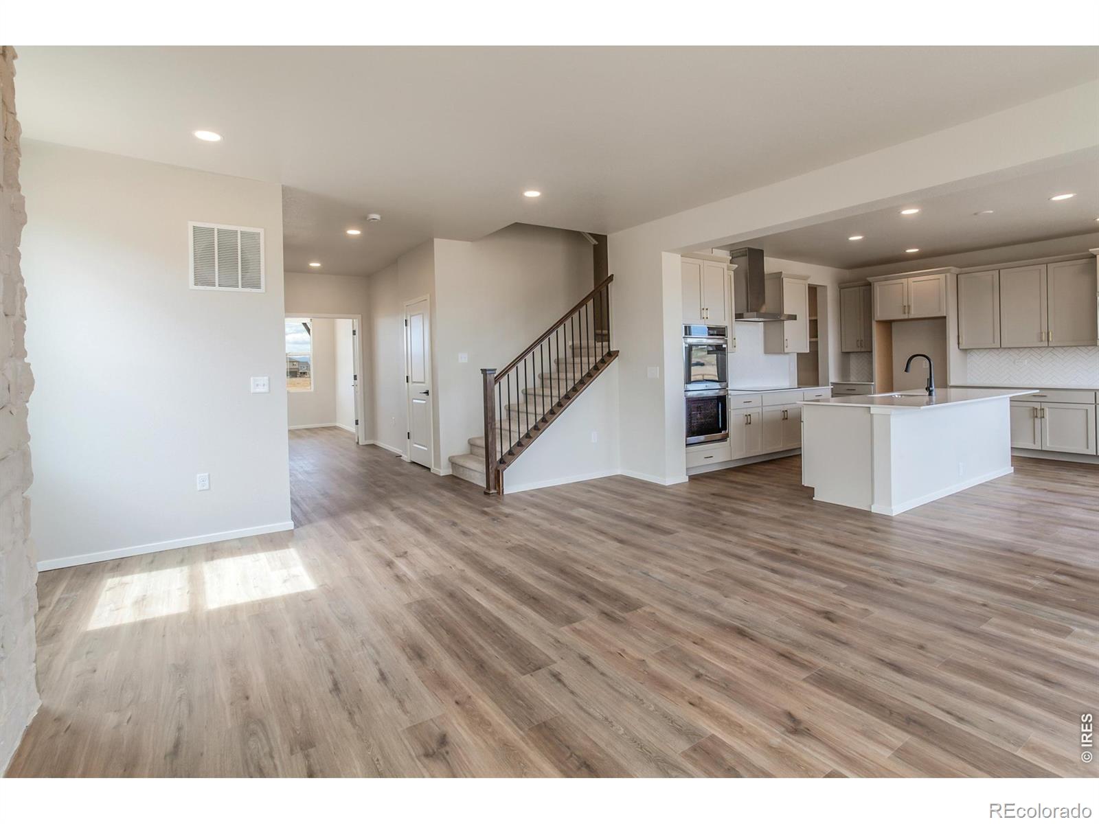 MLS Image #7 for 804  chatter road,windsor, Colorado