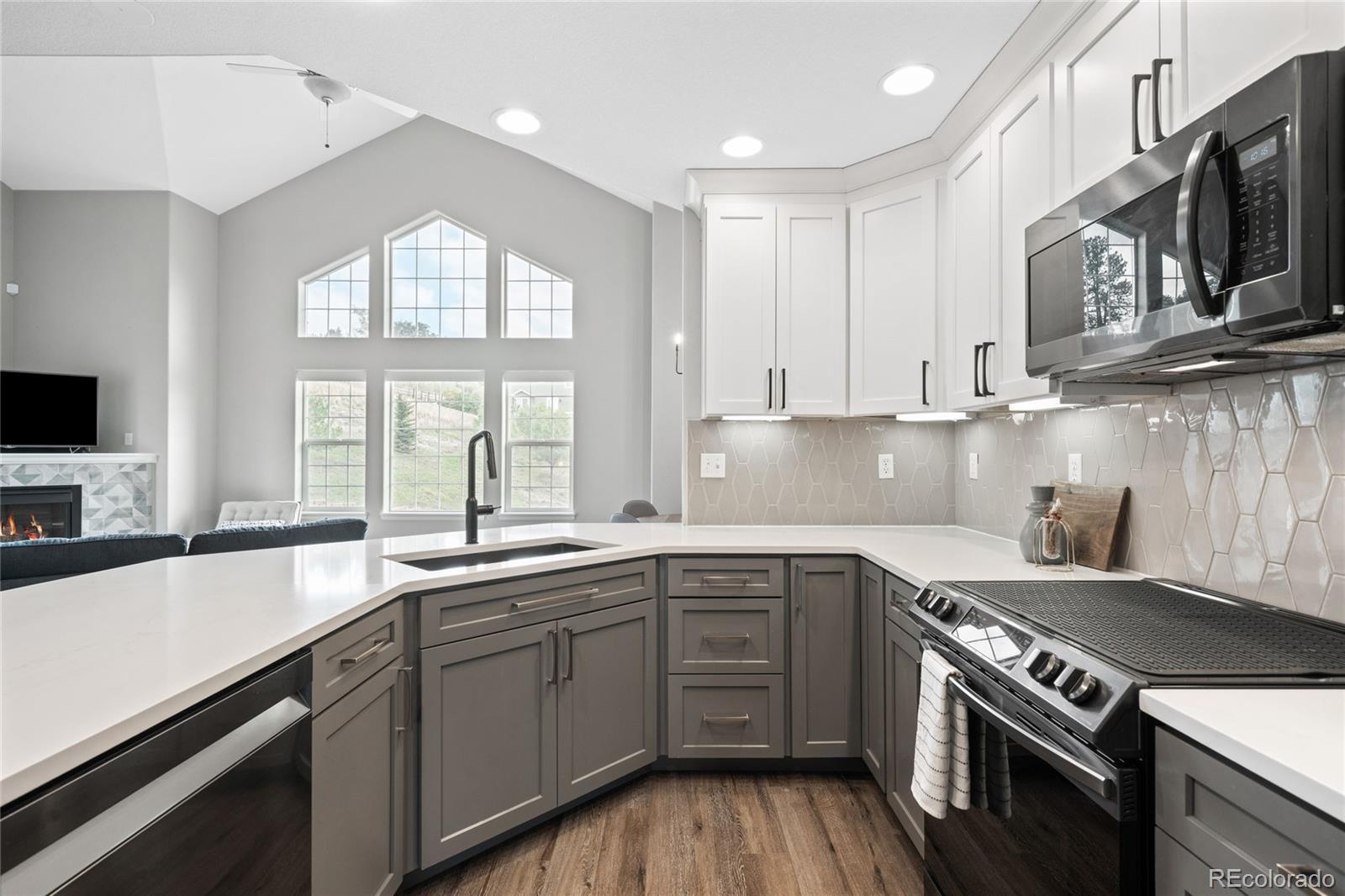 MLS Image #8 for 6831 w yale avenue,lakewood, Colorado