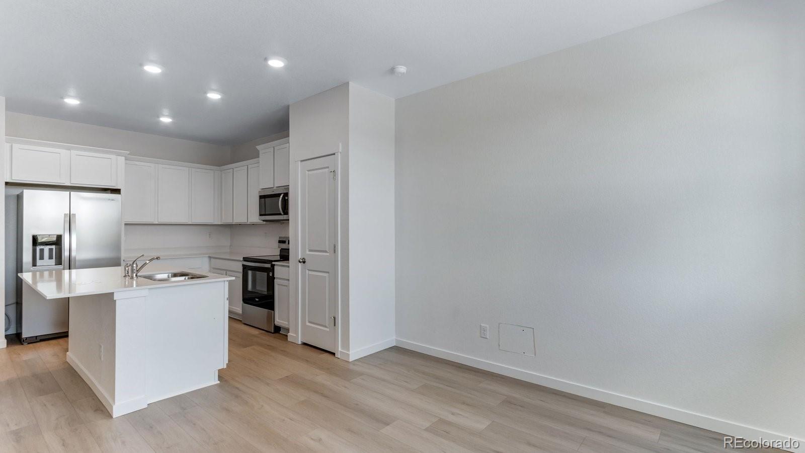 MLS Image #6 for 604 s cabernet avenue,fort lupton, Colorado