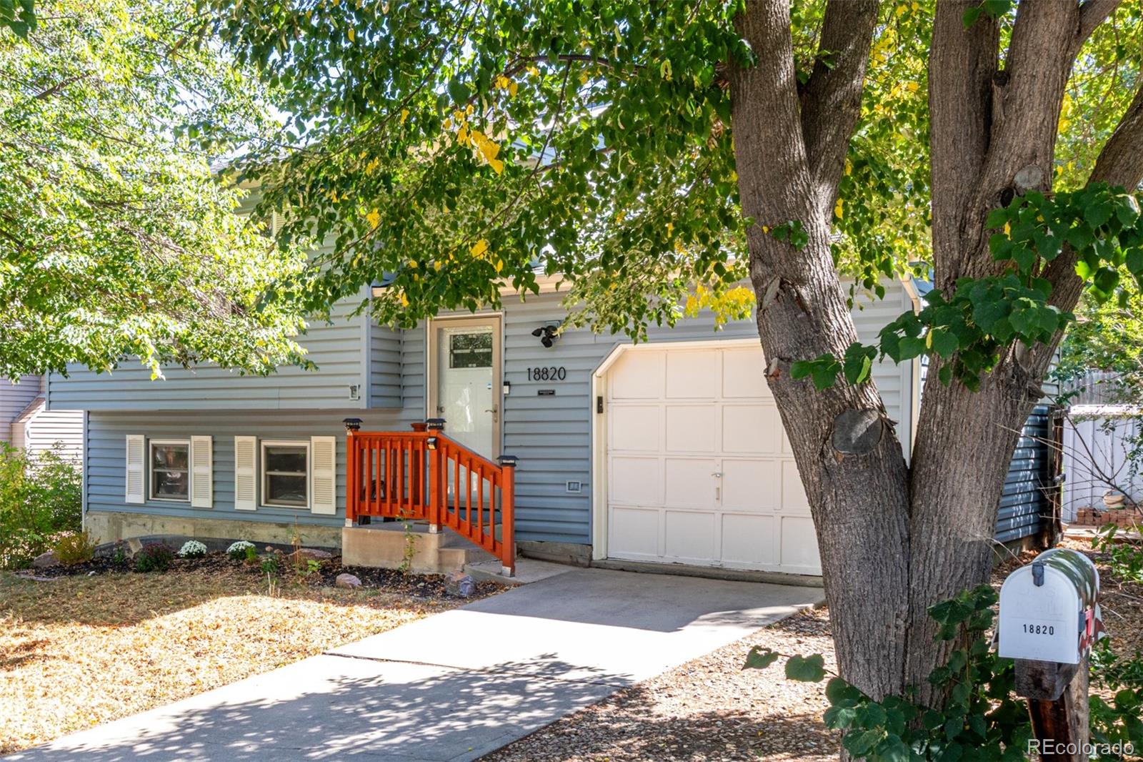 MLS Image #2 for 18820 e hawaii drive,aurora, Colorado