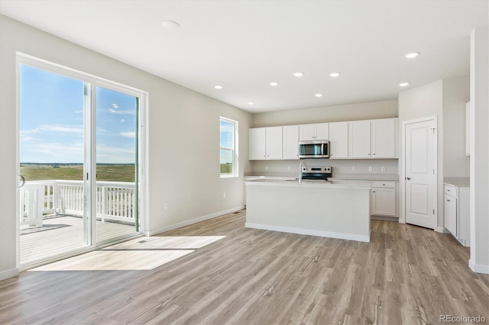 MLS Image #3 for 3711  bluestem street,dacono, Colorado