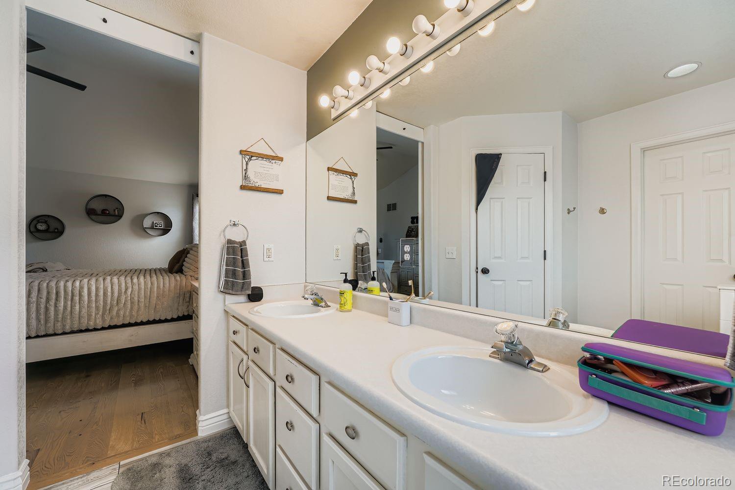 MLS Image #18 for 3051 s espana way,aurora, Colorado