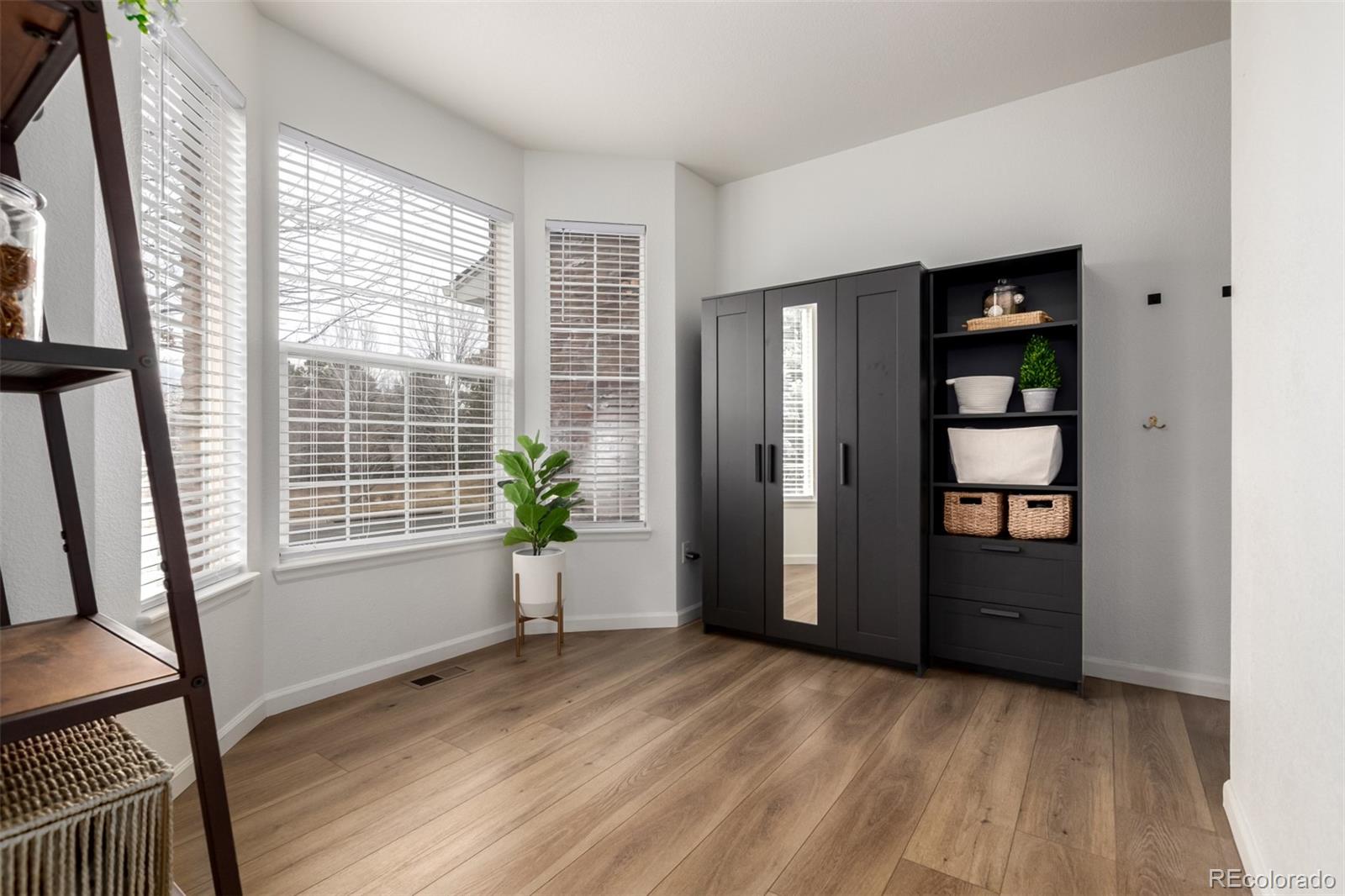 MLS Image #12 for 6254 s boston court,englewood, Colorado
