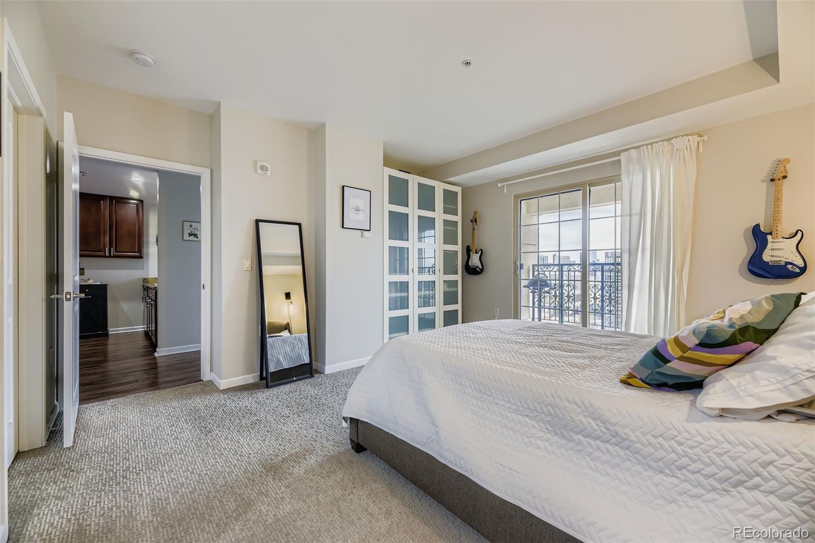 MLS Image #14 for 925 n lincoln street #12c-s,denver, Colorado