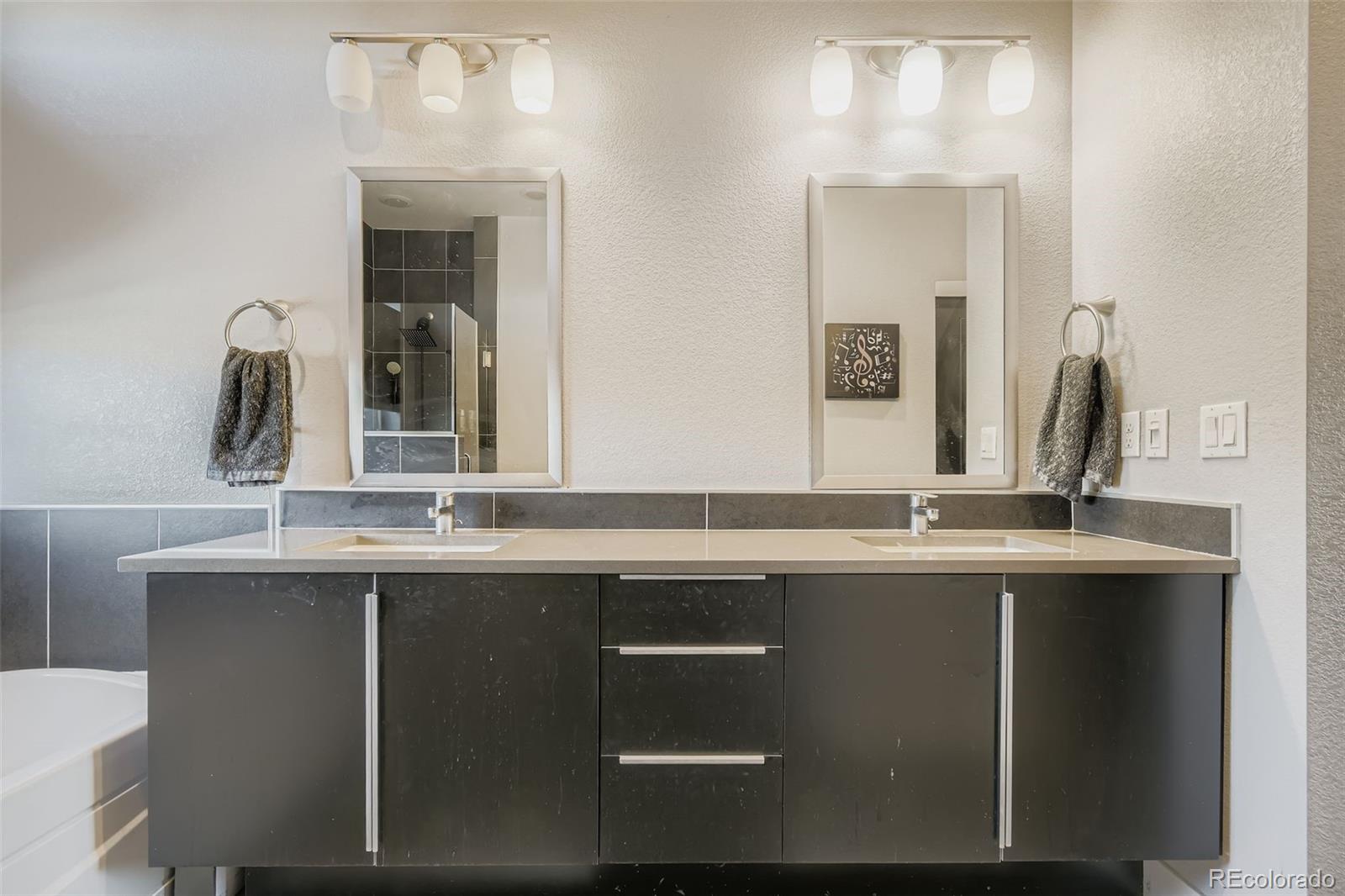 MLS Image #18 for 5054  valentia street 102,denver, Colorado