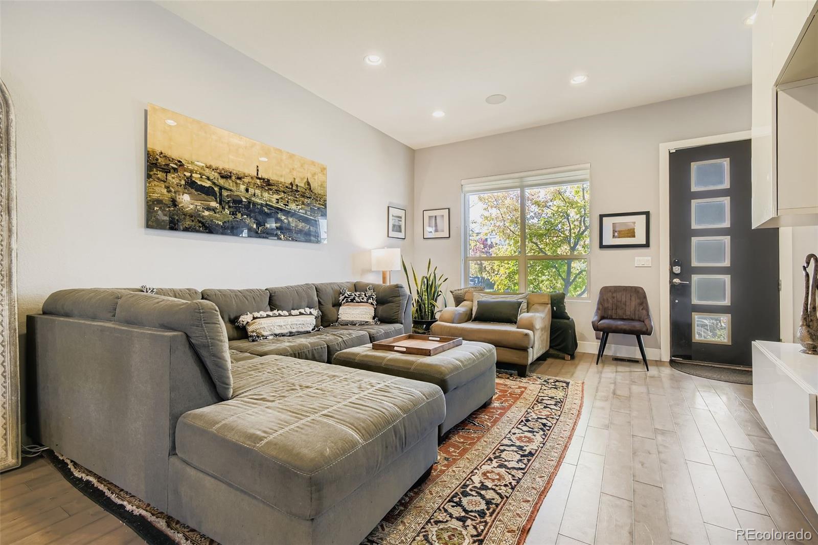 MLS Image #2 for 5054  valentia street 102,denver, Colorado