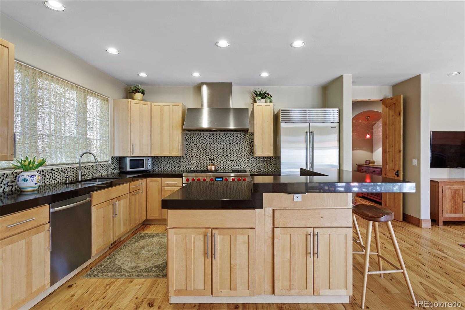 MLS Image #10 for 2411 s milwaukee street,denver, Colorado