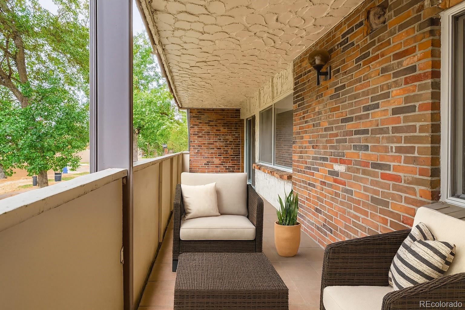 MLS Image #12 for 1366  garfield street 209,denver, Colorado