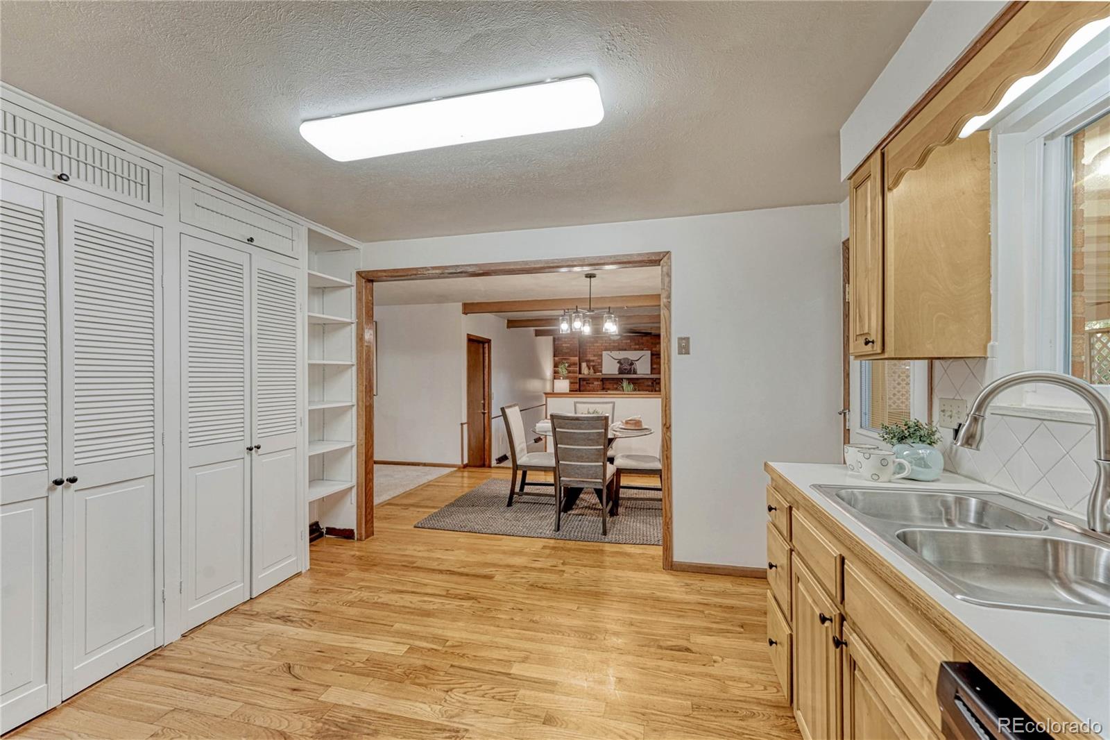 MLS Image #19 for 607 s oswego court,aurora, Colorado