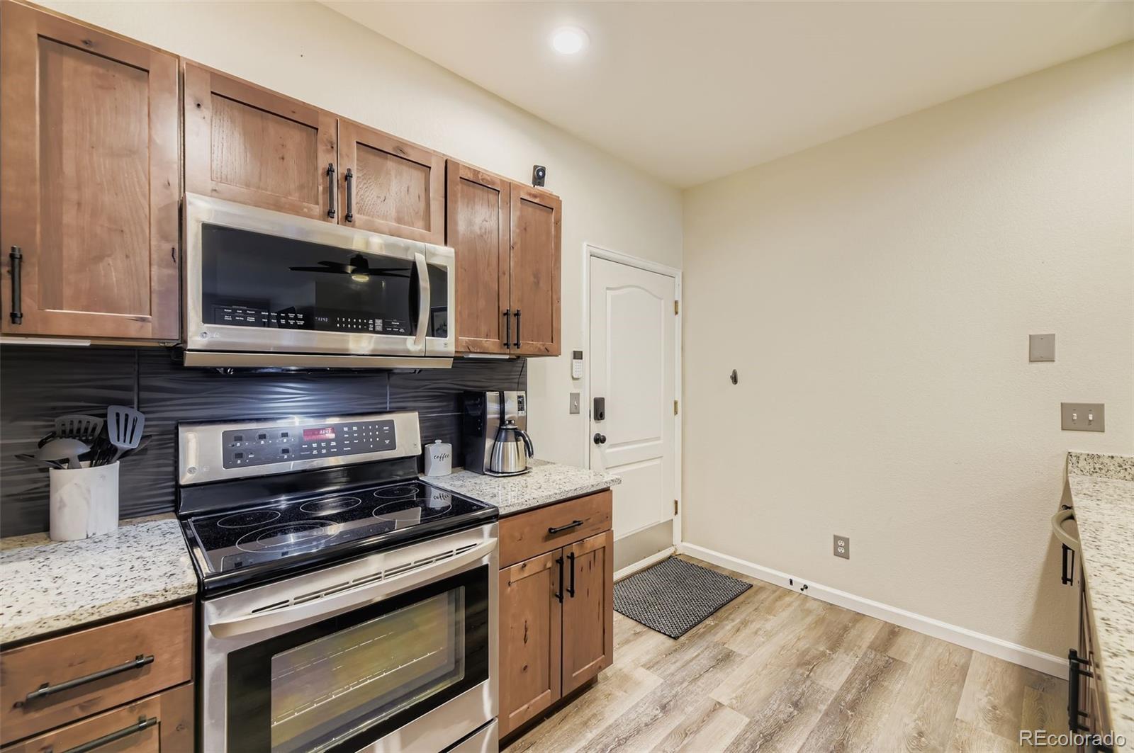 MLS Image #10 for 5350 s jay circle,littleton, Colorado