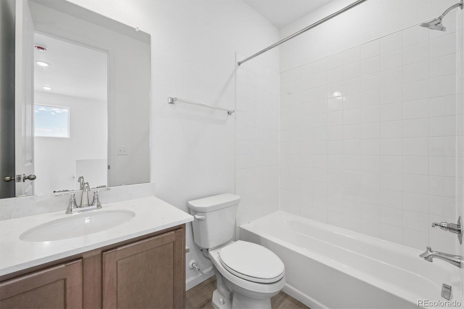 MLS Image #11 for 24091 e 30th place,aurora, Colorado