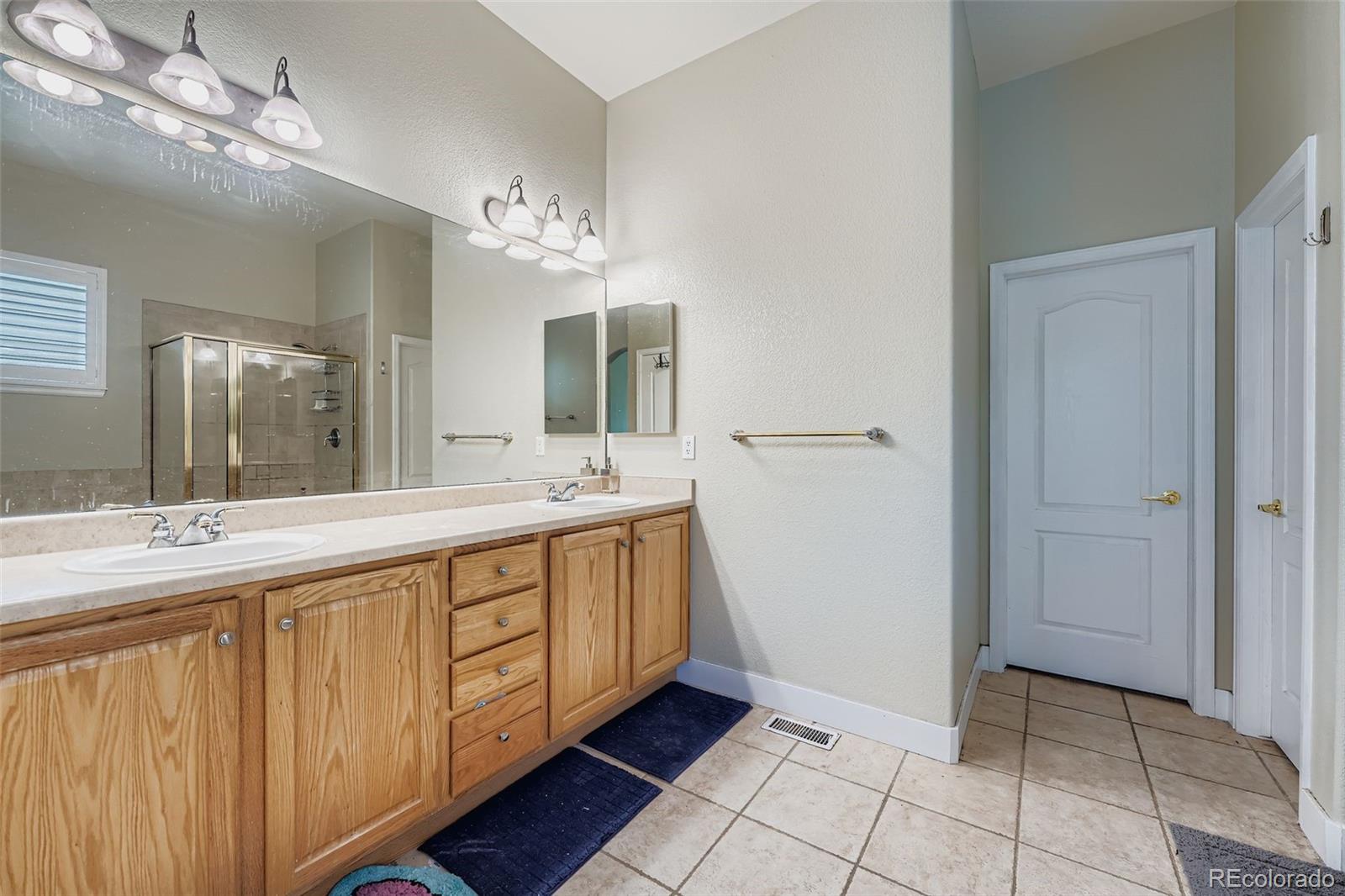 MLS Image #11 for 7041 s valdai street,aurora, Colorado