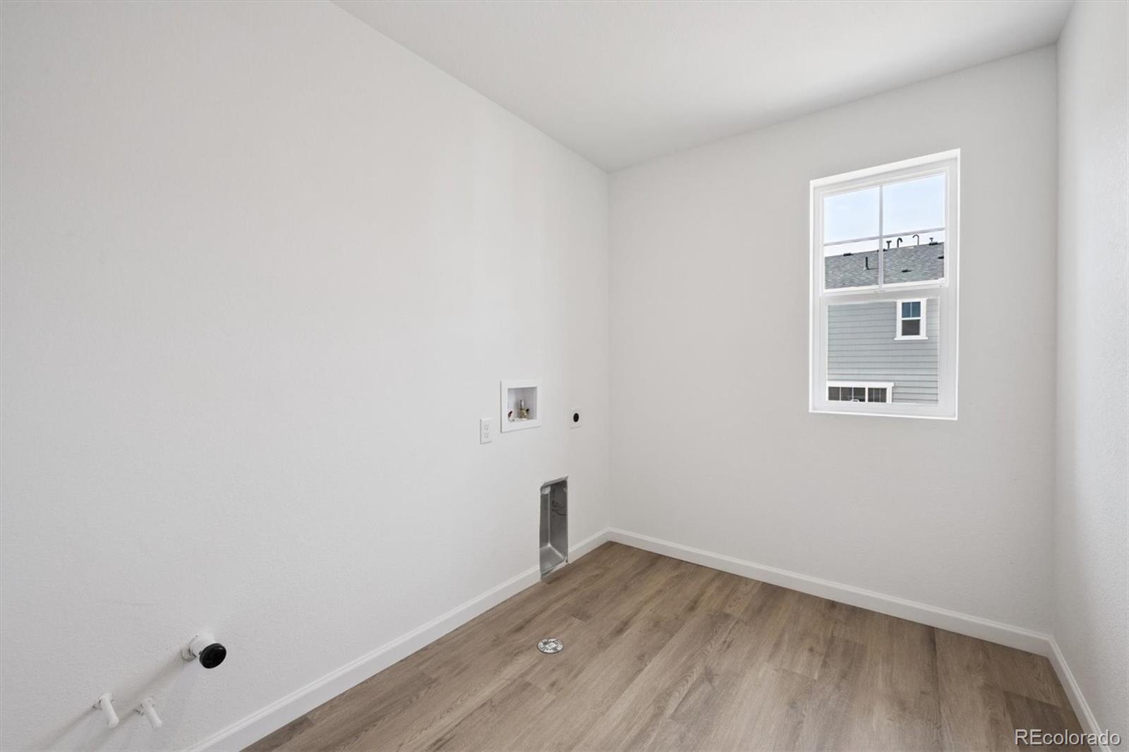 MLS Image #15 for 489 s salida street,aurora, Colorado